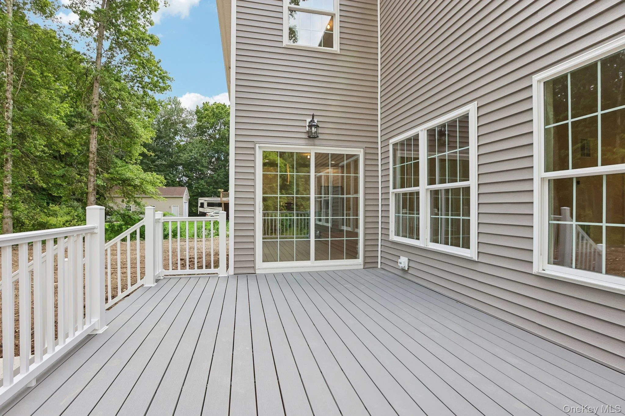 16'x18' composite deck 16'x18' composite deck