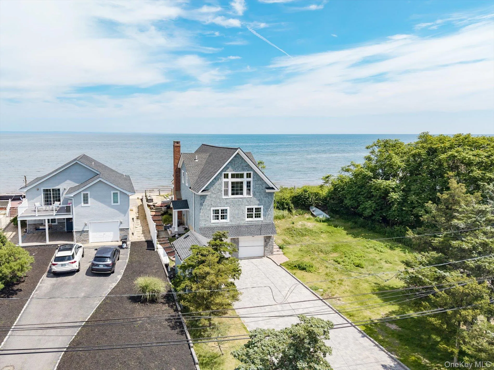 84' of Sandy Beachfront out your Front door 84' of Sandy Beachfront out your Front door