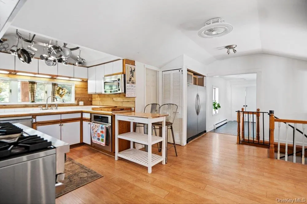 64 Sally Lane, Brookhaven, NY, 3 Bedrooms Bedrooms, 8 Rooms Rooms,3 BathroomsBathrooms,Residential,For Rent,Sally,0,1035028 64 Sally Lane, Brookhaven, NY, 3 Bedrooms Bedrooms, 8 Rooms Rooms,3 BathroomsBathrooms,Residential,For Rent,Sally,0,1035028