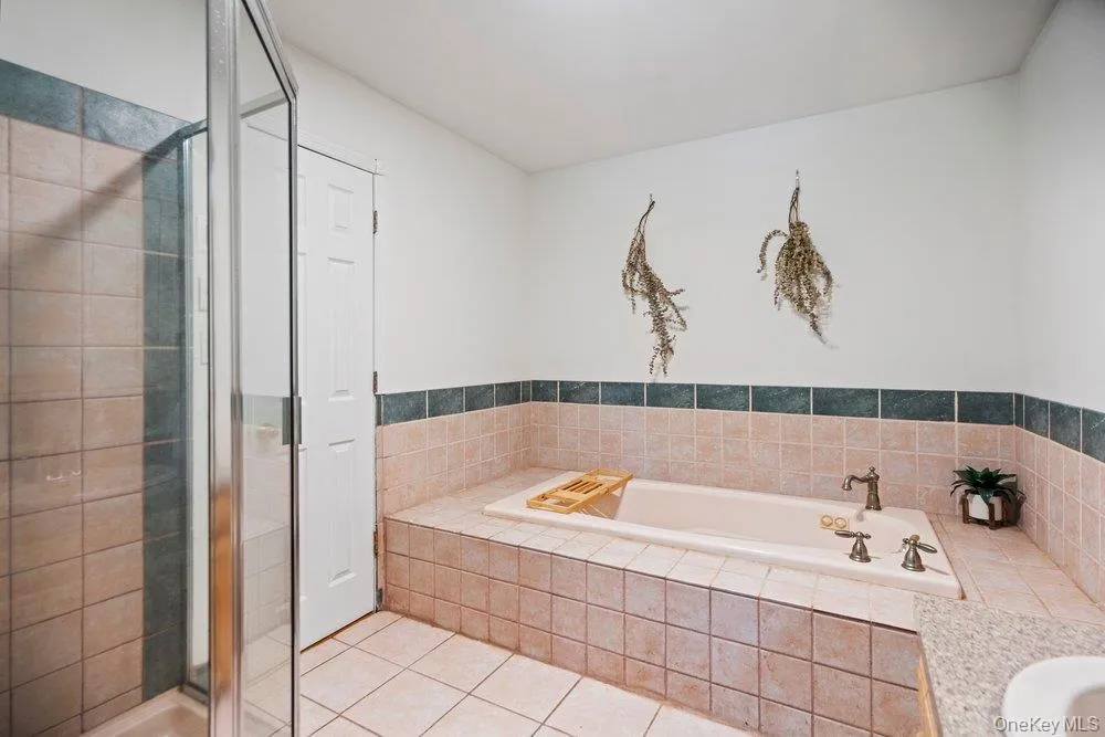 64 Sally Lane, Brookhaven, NY, 3 Bedrooms Bedrooms, 8 Rooms Rooms,3 BathroomsBathrooms,Residential,For Rent,Sally,0,1035028 64 Sally Lane, Brookhaven, NY, 3 Bedrooms Bedrooms, 8 Rooms Rooms,3 BathroomsBathrooms,Residential,For Rent,Sally,0,1035028