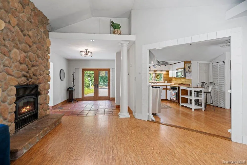 64 Sally Lane, Brookhaven, NY, 3 Bedrooms Bedrooms, 8 Rooms Rooms,3 BathroomsBathrooms,Residential,For Rent,Sally,0,1035028 64 Sally Lane, Brookhaven, NY, 3 Bedrooms Bedrooms, 8 Rooms Rooms,3 BathroomsBathrooms,Residential,For Rent,Sally,0,1035028