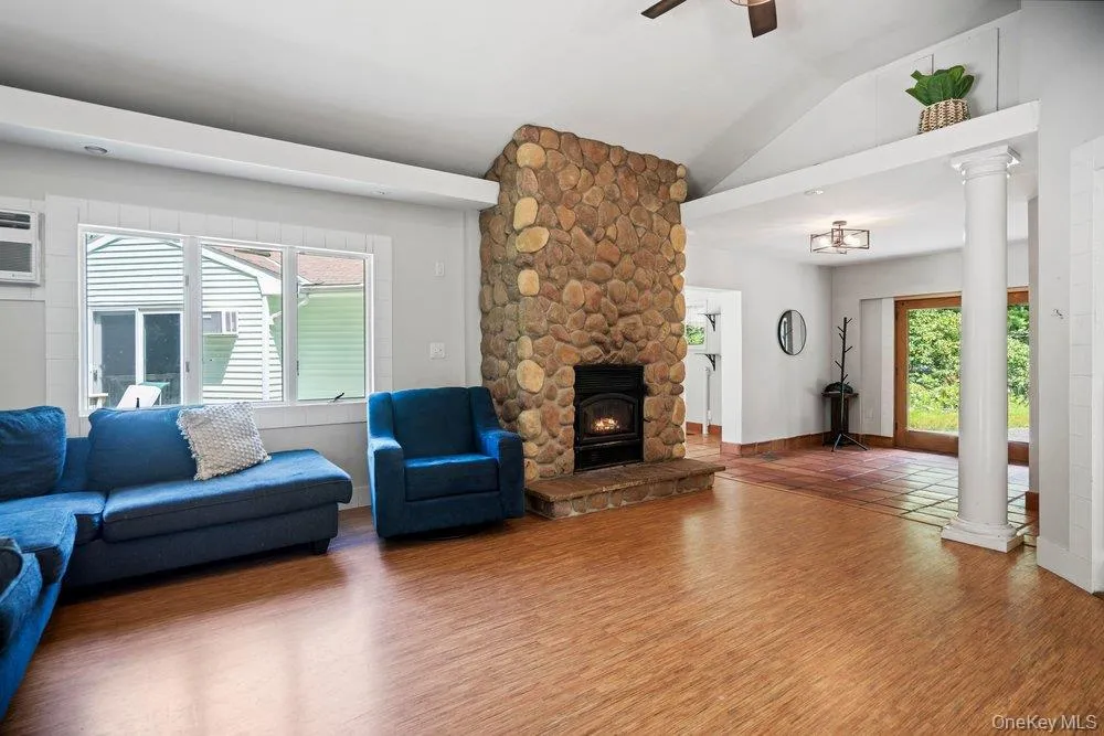 64 Sally Lane, Brookhaven, NY, 3 Bedrooms Bedrooms, 8 Rooms Rooms,3 BathroomsBathrooms,Residential,For Rent,Sally,0,1035028 64 Sally Lane, Brookhaven, NY, 3 Bedrooms Bedrooms, 8 Rooms Rooms,3 BathroomsBathrooms,Residential,For Rent,Sally,0,1035028