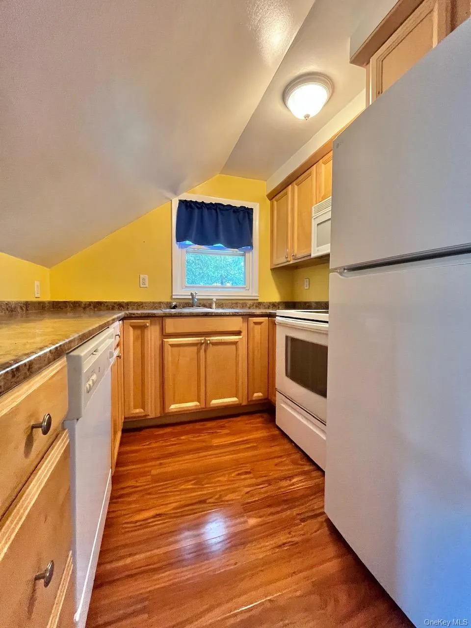 7 Ferndale Place, Mamaroneck, NY, 3 Bedrooms Bedrooms, 5 Rooms Rooms,1 BathroomBathrooms,Residential Lease,For Rent,Ferndale,0,1035031 7 Ferndale Place, Mamaroneck, NY, 3 Bedrooms Bedrooms, 5 Rooms Rooms,1 BathroomBathrooms,Residential Lease,For Rent,Ferndale,0,1035031