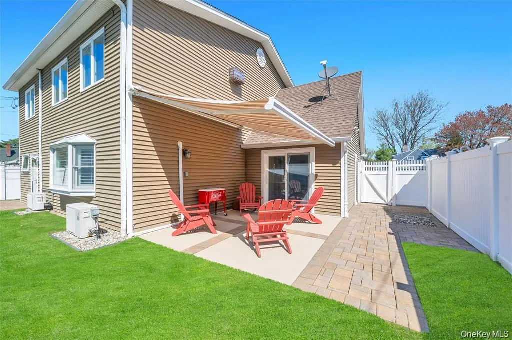 26 Ballad Lane, Oyster Bay, NY, 4 Bedrooms Bedrooms, 10 Rooms Rooms,2 BathroomsBathrooms,Residential,For Rent,Ballad,0,1035033 26 Ballad Lane, Oyster Bay, NY, 4 Bedrooms Bedrooms, 10 Rooms Rooms,2 BathroomsBathrooms,Residential,For Rent,Ballad,0,1035033