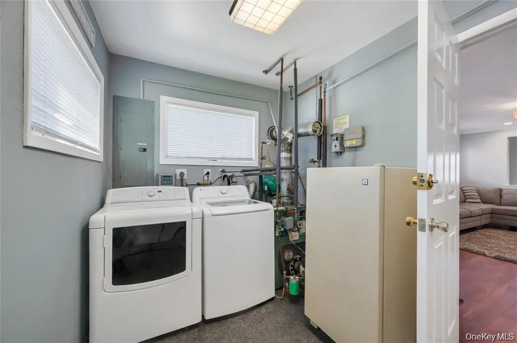 26 Ballad Lane, Oyster Bay, NY, 4 Bedrooms Bedrooms, 10 Rooms Rooms,2 BathroomsBathrooms,Residential,For Rent,Ballad,0,1035033 26 Ballad Lane, Oyster Bay, NY, 4 Bedrooms Bedrooms, 10 Rooms Rooms,2 BathroomsBathrooms,Residential,For Rent,Ballad,0,1035033