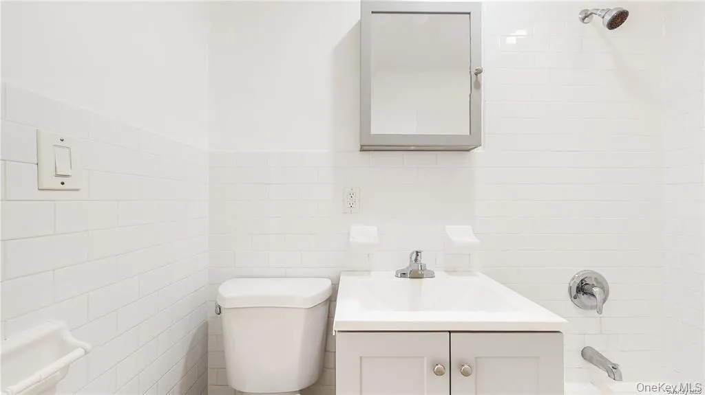 84-70 129th Street, New York, NY, 2 Bedrooms Bedrooms, 5 Rooms Rooms,1 BathroomBathrooms,Residential,For Rent,129th,0,1035034 84-70 129th Street, New York, NY, 2 Bedrooms Bedrooms, 5 Rooms Rooms,1 BathroomBathrooms,Residential,For Rent,129th,0,1035034