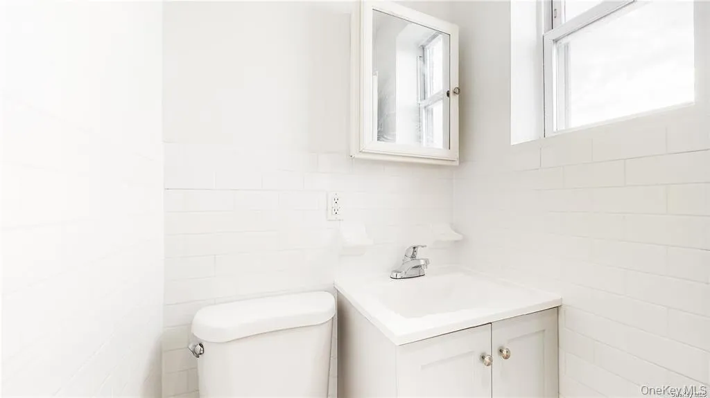 84-70 129th Street, New York, NY, 2 Bedrooms Bedrooms, 5 Rooms Rooms,1 BathroomBathrooms,Residential,For Rent,129th,0,1035034 84-70 129th Street, New York, NY, 2 Bedrooms Bedrooms, 5 Rooms Rooms,1 BathroomBathrooms,Residential,For Rent,129th,0,1035034