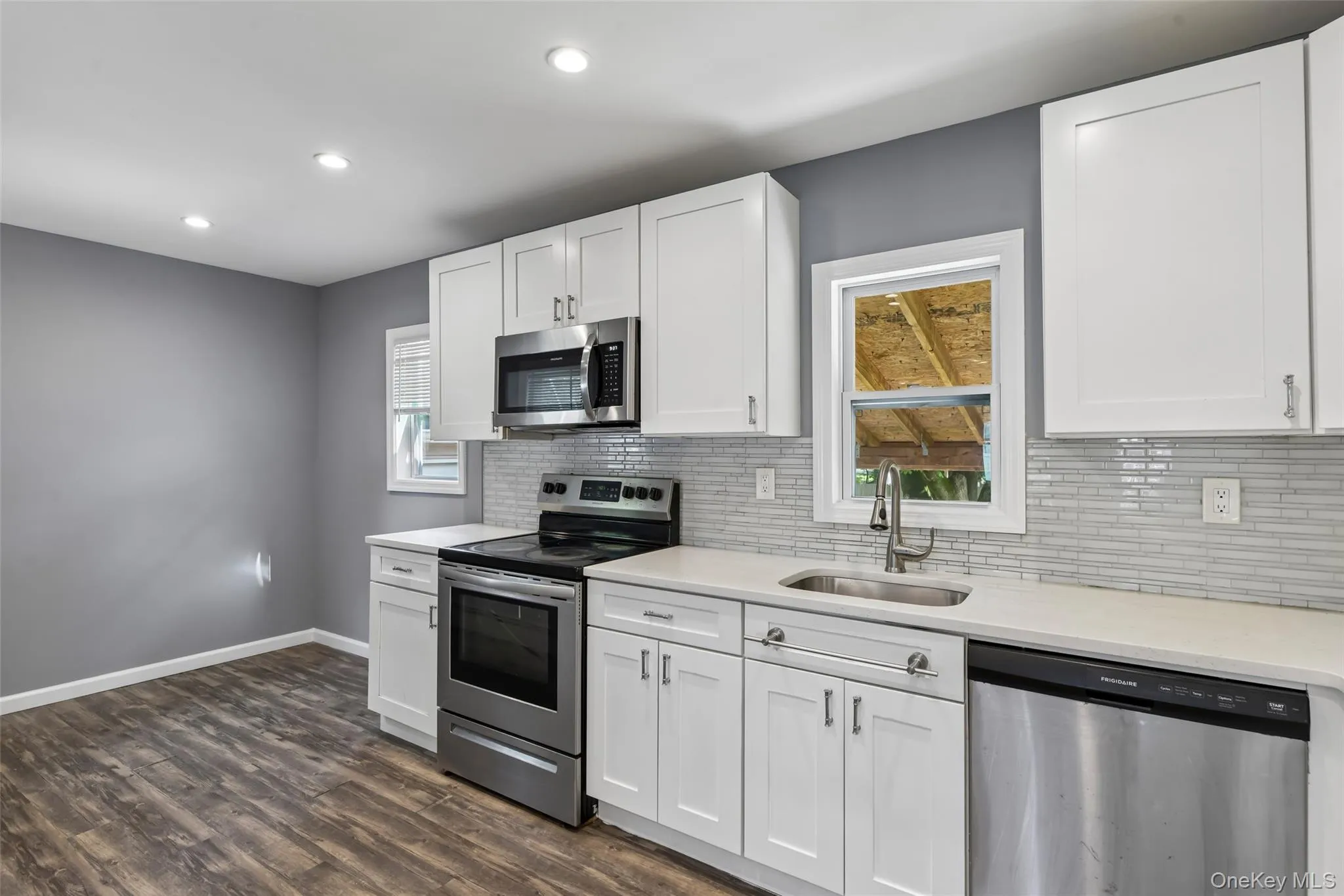 416 Arizona Avenue, Islip, NY, 4 Bedrooms Bedrooms, 19 Rooms Rooms,3 BathroomsBathrooms,Residential,For Rent,Arizona,0,1035035 416 Arizona Avenue, Islip, NY, 4 Bedrooms Bedrooms, 19 Rooms Rooms,3 BathroomsBathrooms,Residential,For Rent,Arizona,0,1035035