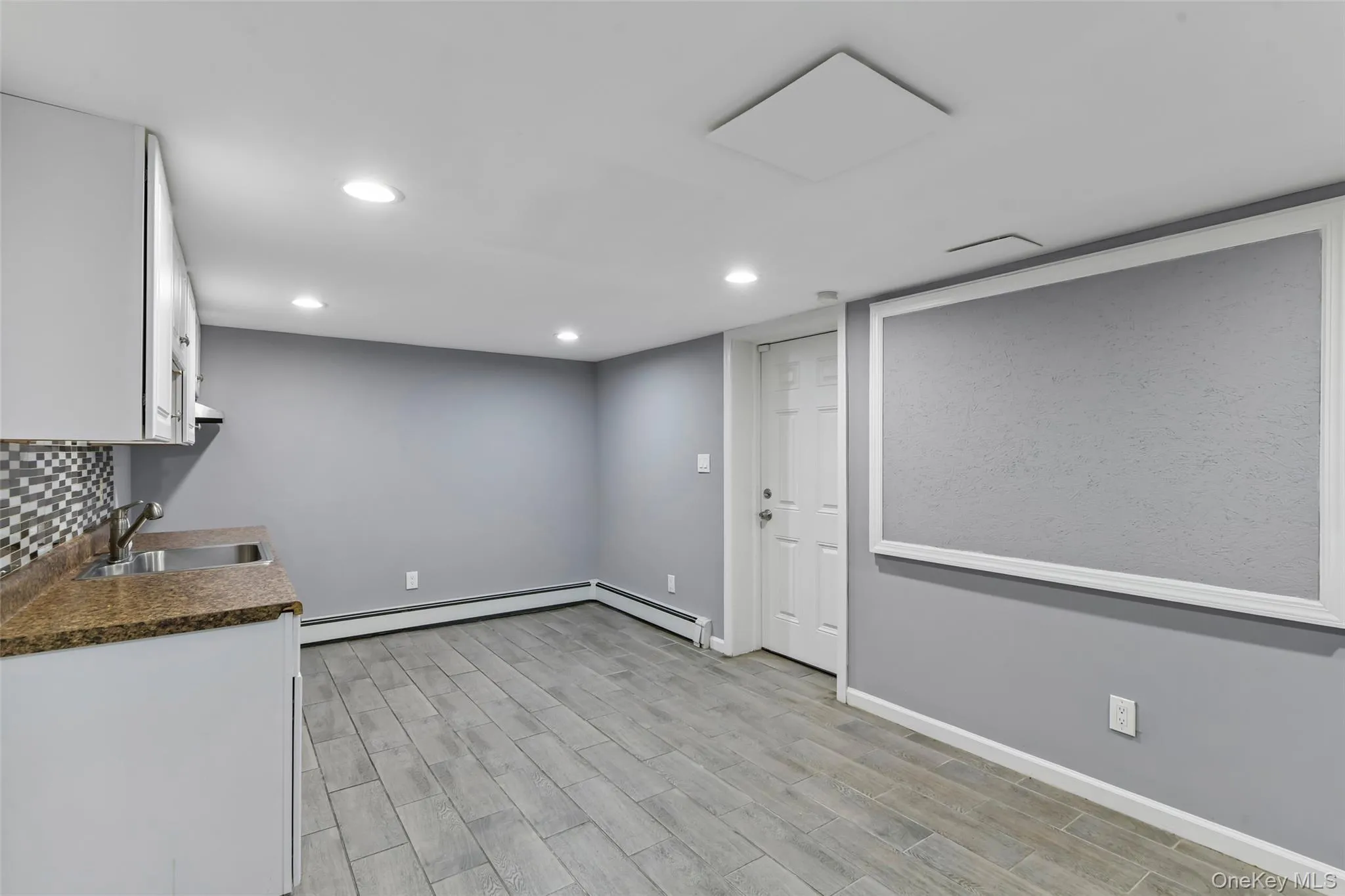 416 Arizona Avenue, Islip, NY, 4 Bedrooms Bedrooms, 19 Rooms Rooms,3 BathroomsBathrooms,Residential,For Rent,Arizona,0,1035035 416 Arizona Avenue, Islip, NY, 4 Bedrooms Bedrooms, 19 Rooms Rooms,3 BathroomsBathrooms,Residential,For Rent,Arizona,0,1035035