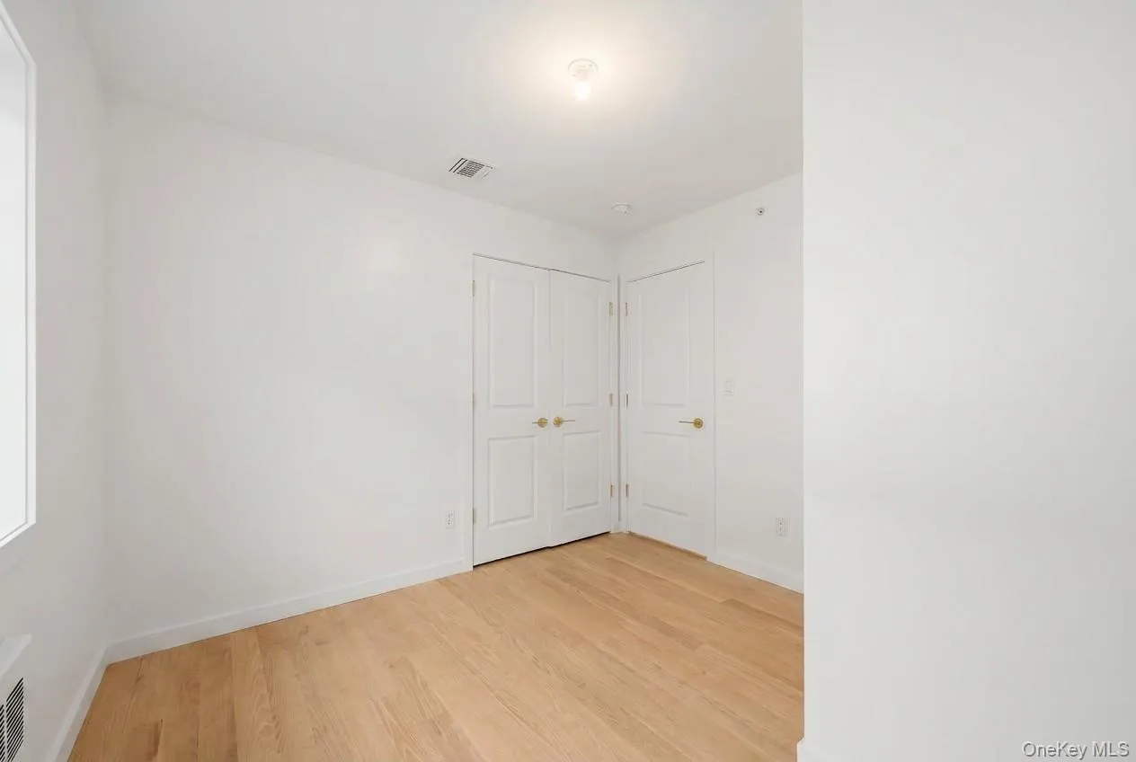 27 Ewing Avenue, Ramapo, NY, 8 Bedrooms Bedrooms, 15 Rooms Rooms,5 BathroomsBathrooms,Residential,For Rent,Ewing,0,1035038 27 Ewing Avenue, Ramapo, NY, 8 Bedrooms Bedrooms, 15 Rooms Rooms,5 BathroomsBathrooms,Residential,For Rent,Ewing,0,1035038