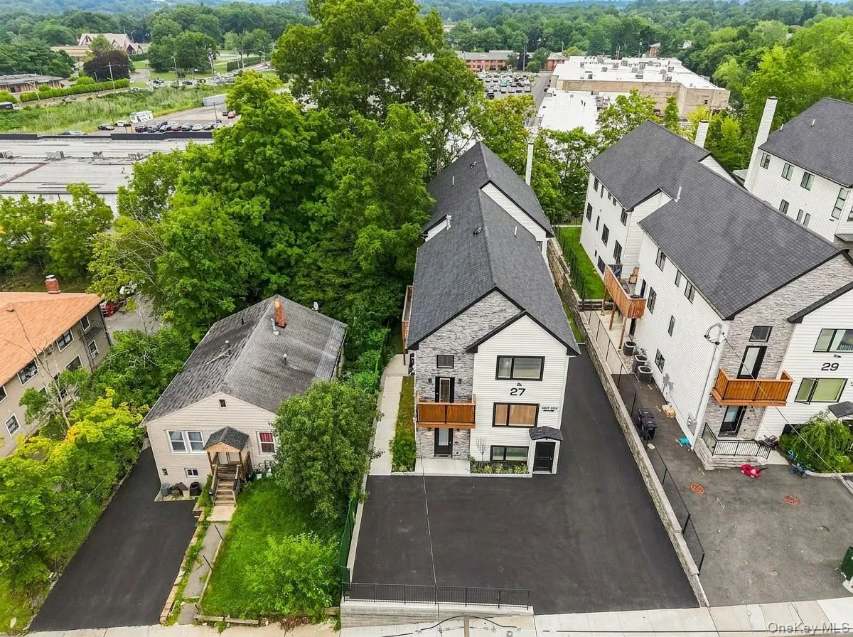 27 Ewing Avenue, Ramapo, NY, 8 Bedrooms Bedrooms, 15 Rooms Rooms,5 BathroomsBathrooms,Residential,For Rent,Ewing,0,1035038 27 Ewing Avenue, Ramapo, NY, 8 Bedrooms Bedrooms, 15 Rooms Rooms,5 BathroomsBathrooms,Residential,For Rent,Ewing,0,1035038