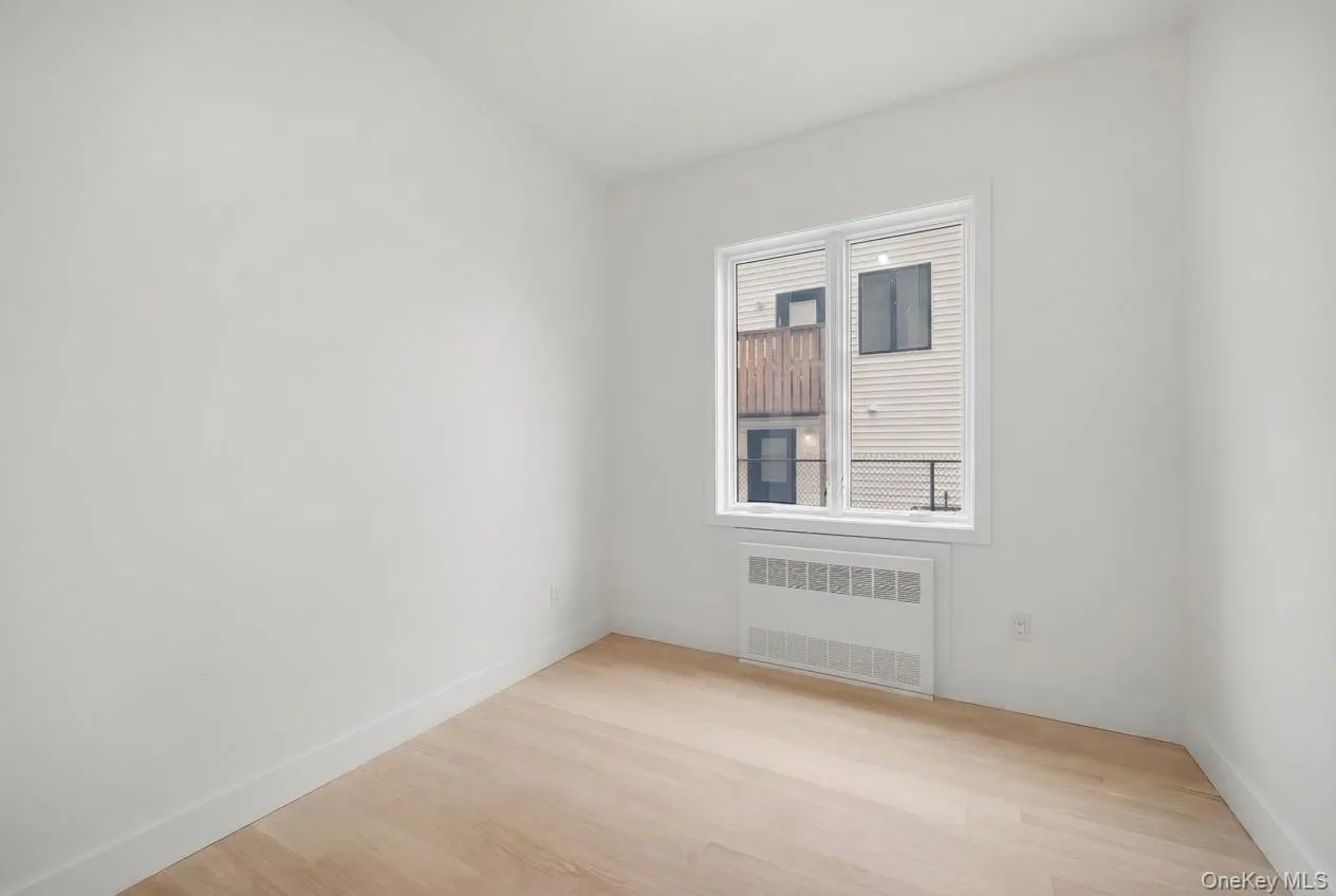 27 Ewing Avenue, Ramapo, NY, 8 Bedrooms Bedrooms, 15 Rooms Rooms,5 BathroomsBathrooms,Residential,For Rent,Ewing,0,1035038 27 Ewing Avenue, Ramapo, NY, 8 Bedrooms Bedrooms, 15 Rooms Rooms,5 BathroomsBathrooms,Residential,For Rent,Ewing,0,1035038