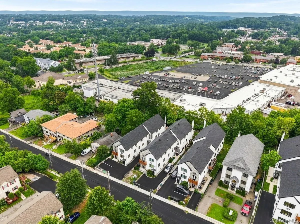 27 Ewing Avenue, Ramapo, NY, 8 Bedrooms Bedrooms, 15 Rooms Rooms,5 BathroomsBathrooms,Residential,For Rent,Ewing,0,1035038 27 Ewing Avenue, Ramapo, NY, 8 Bedrooms Bedrooms, 15 Rooms Rooms,5 BathroomsBathrooms,Residential,For Rent,Ewing,0,1035038