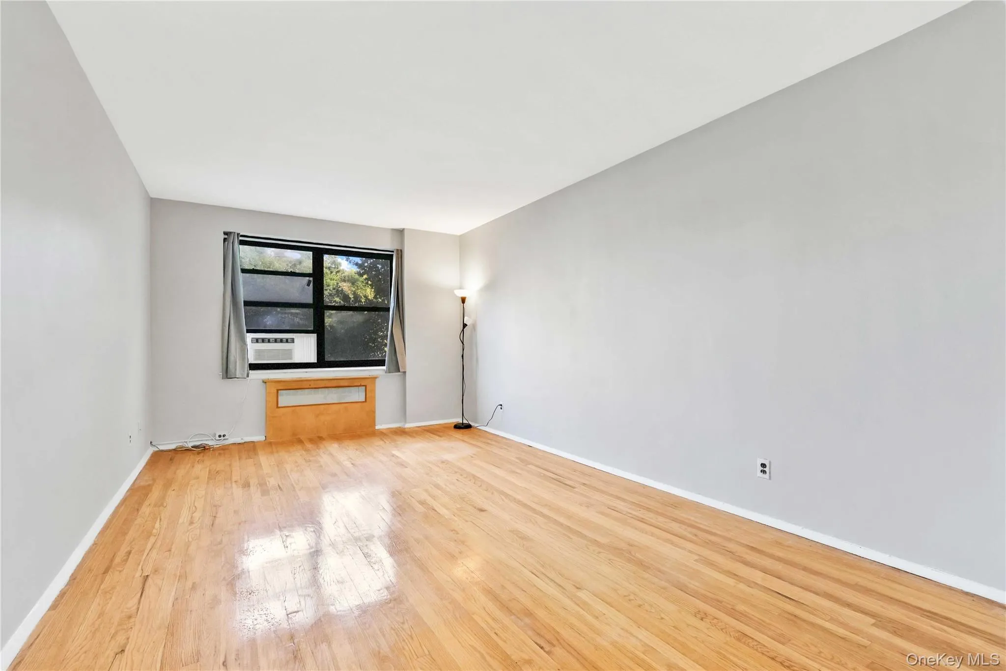 138-18 28th Road, New York, NY, 1 Bedroom Bedrooms, 4 Rooms Rooms,1 BathroomBathrooms,Residential,For Rent,28th,0,1035039 138-18 28th Road, New York, NY, 1 Bedroom Bedrooms, 4 Rooms Rooms,1 BathroomBathrooms,Residential,For Rent,28th,0,1035039