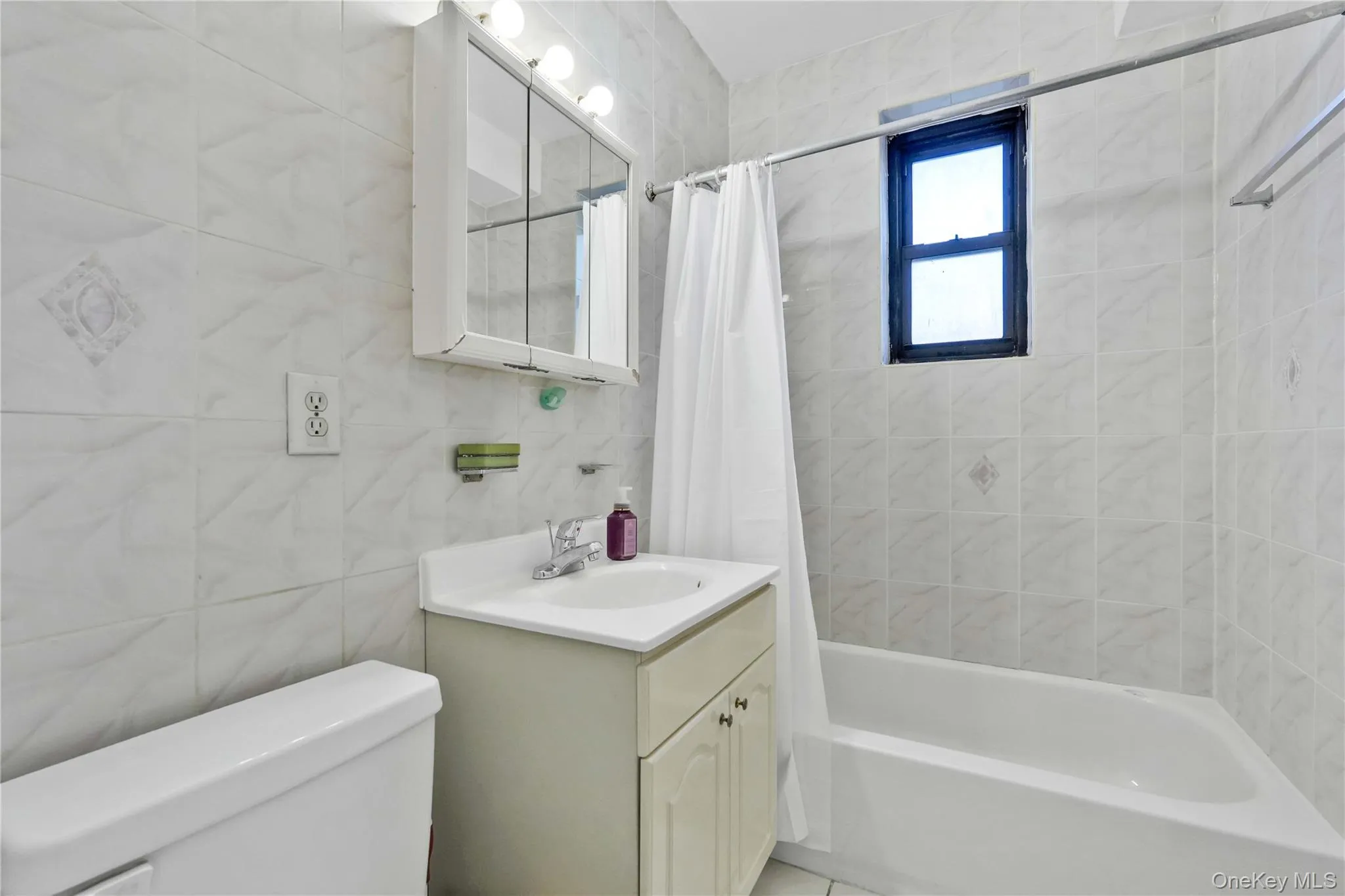 138-18 28th Road, New York, NY, 1 Bedroom Bedrooms, 4 Rooms Rooms,1 BathroomBathrooms,Residential,For Rent,28th,0,1035039 138-18 28th Road, New York, NY, 1 Bedroom Bedrooms, 4 Rooms Rooms,1 BathroomBathrooms,Residential,For Rent,28th,0,1035039
