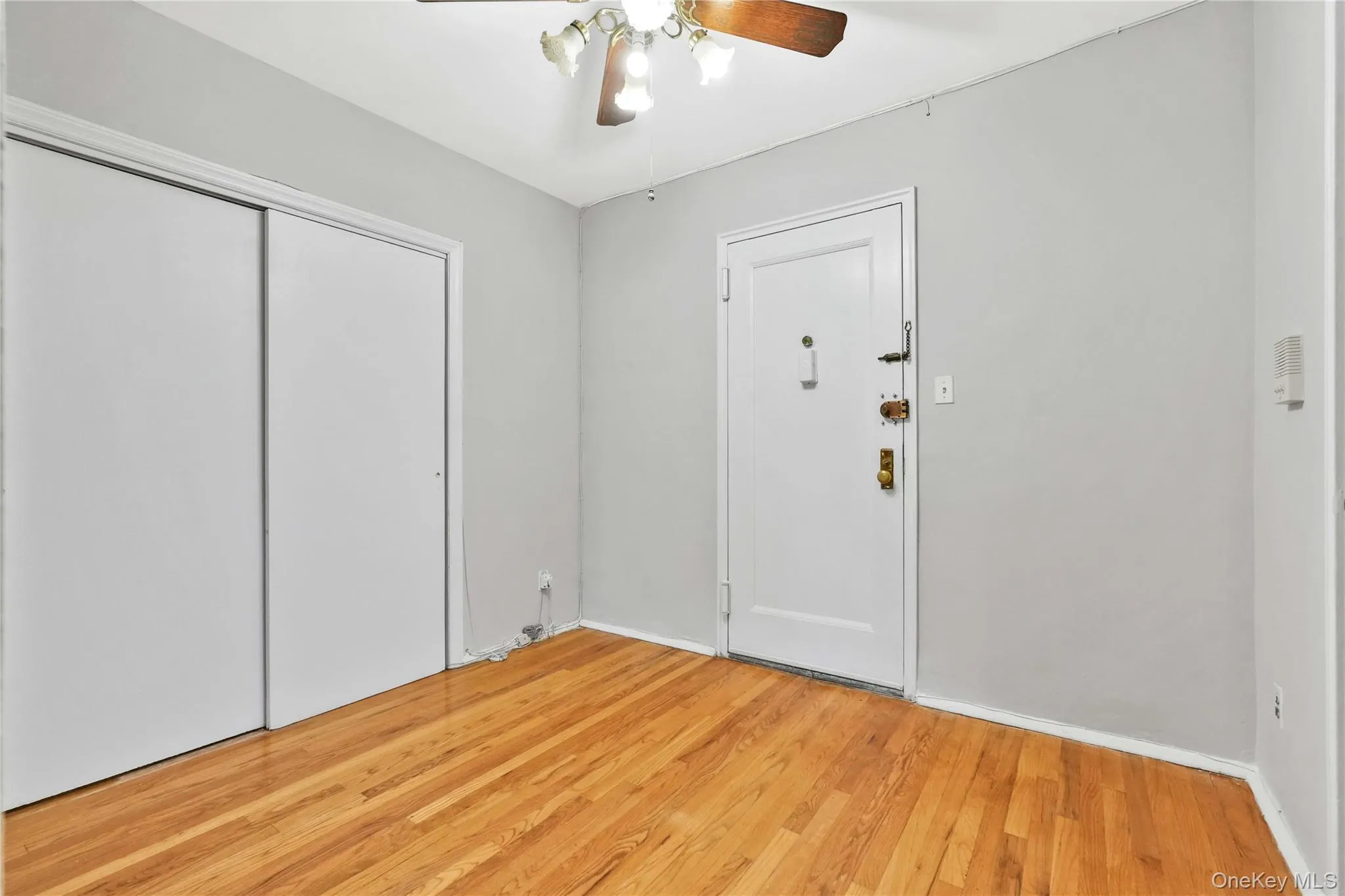 138-18 28th Road, New York, NY, 1 Bedroom Bedrooms, 4 Rooms Rooms,1 BathroomBathrooms,Residential,For Rent,28th,0,1035039 138-18 28th Road, New York, NY, 1 Bedroom Bedrooms, 4 Rooms Rooms,1 BathroomBathrooms,Residential,For Rent,28th,0,1035039