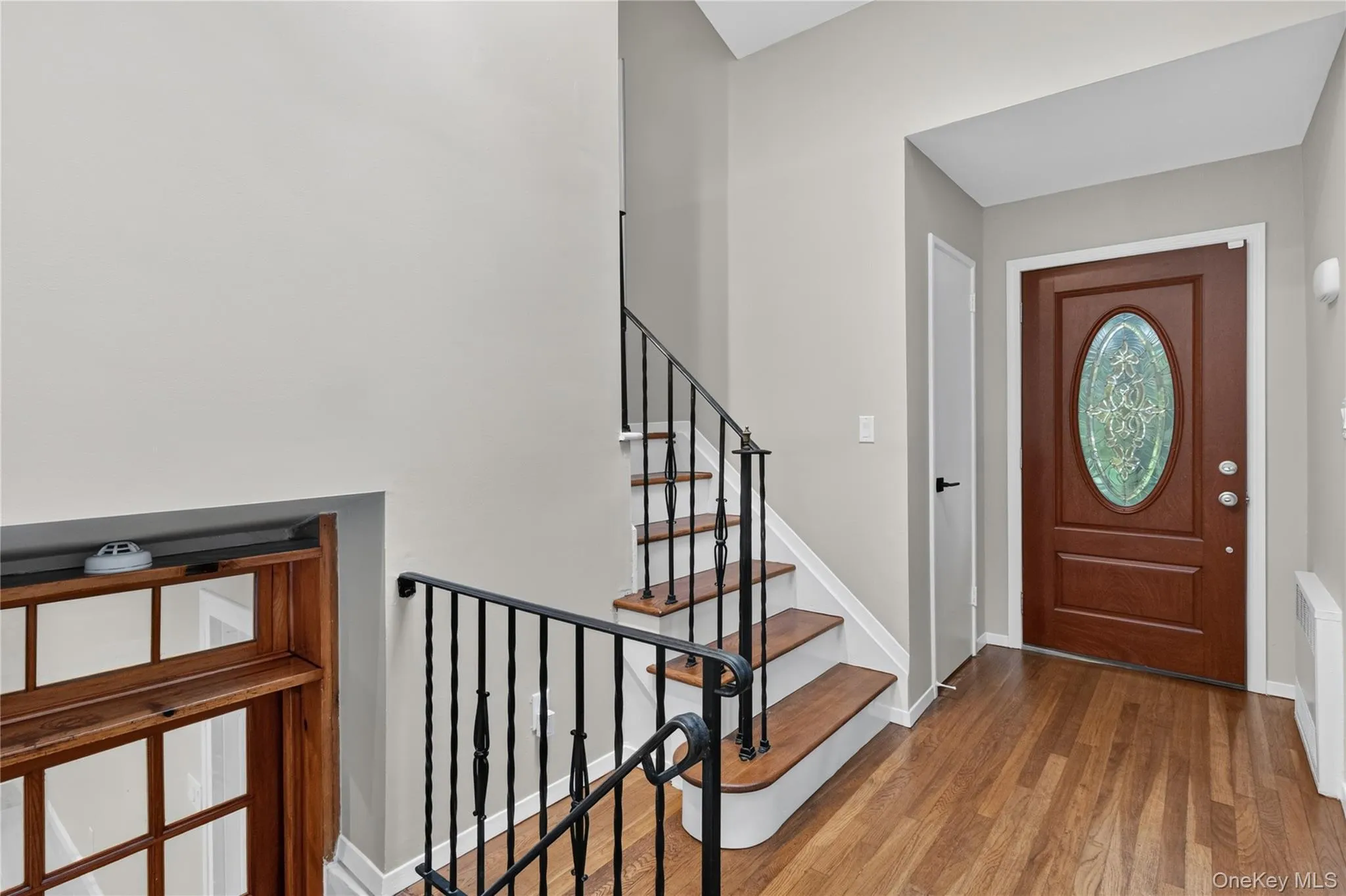 10 Sycamore Road, Glen Cove, NY, 3 Bedrooms Bedrooms, 8 Rooms Rooms,3 BathroomsBathrooms,Residential Lease,For Rent,Sycamore,0,1035040 10 Sycamore Road, Glen Cove, NY, 3 Bedrooms Bedrooms, 8 Rooms Rooms,3 BathroomsBathrooms,Residential Lease,For Rent,Sycamore,0,1035040