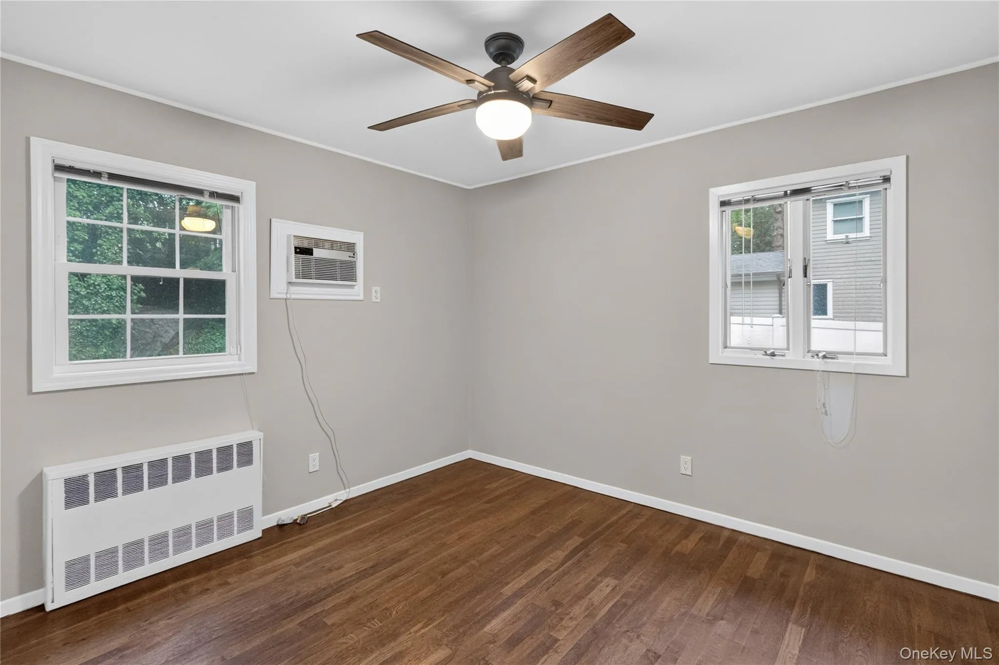 10 Sycamore Road, Glen Cove, NY, 3 Bedrooms Bedrooms, 8 Rooms Rooms,3 BathroomsBathrooms,Residential Lease,For Rent,Sycamore,0,1035040 10 Sycamore Road, Glen Cove, NY, 3 Bedrooms Bedrooms, 8 Rooms Rooms,3 BathroomsBathrooms,Residential Lease,For Rent,Sycamore,0,1035040