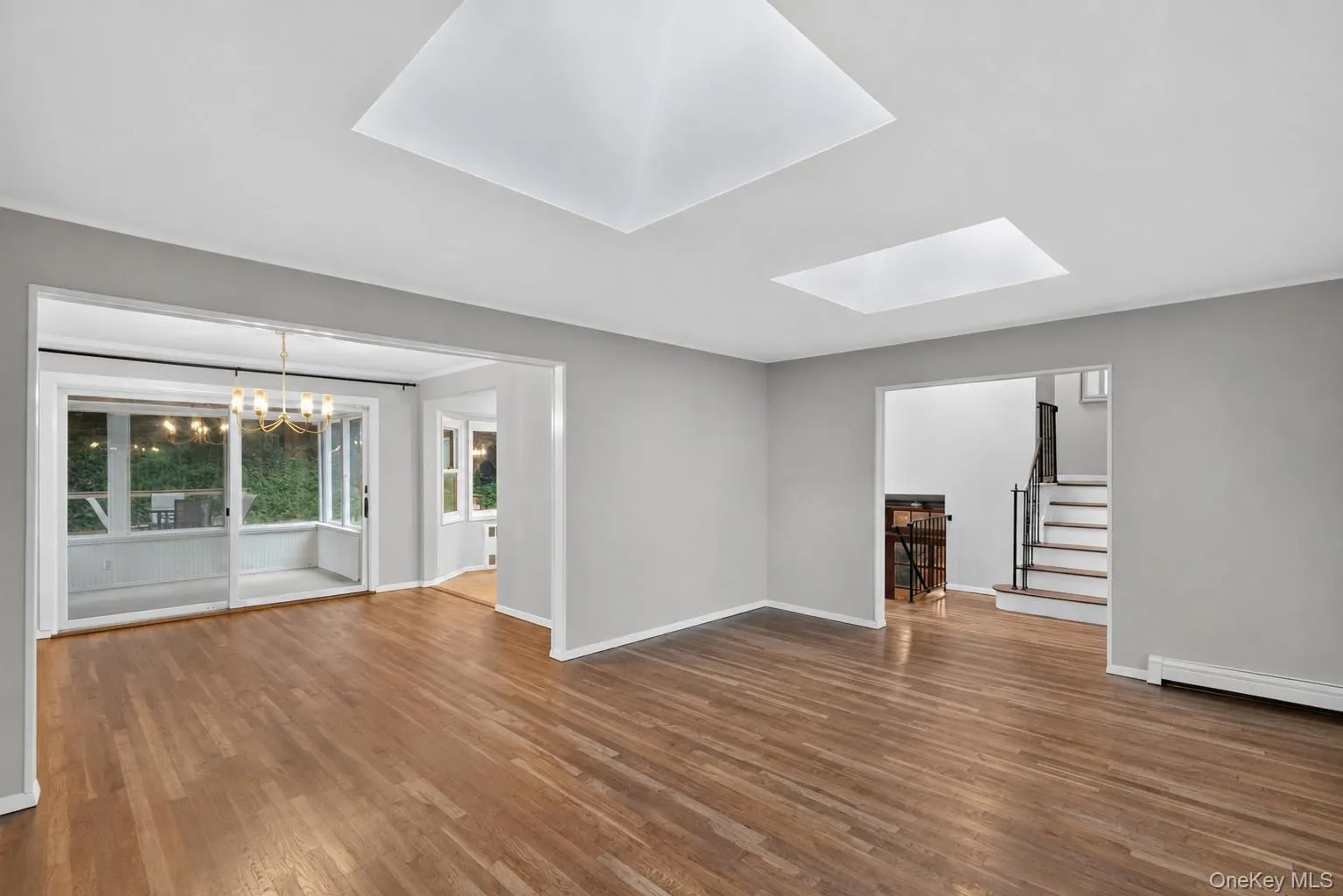 10 Sycamore Road, Glen Cove, NY, 3 Bedrooms Bedrooms, 8 Rooms Rooms,3 BathroomsBathrooms,Residential Lease,For Rent,Sycamore,0,1035040 10 Sycamore Road, Glen Cove, NY, 3 Bedrooms Bedrooms, 8 Rooms Rooms,3 BathroomsBathrooms,Residential Lease,For Rent,Sycamore,0,1035040