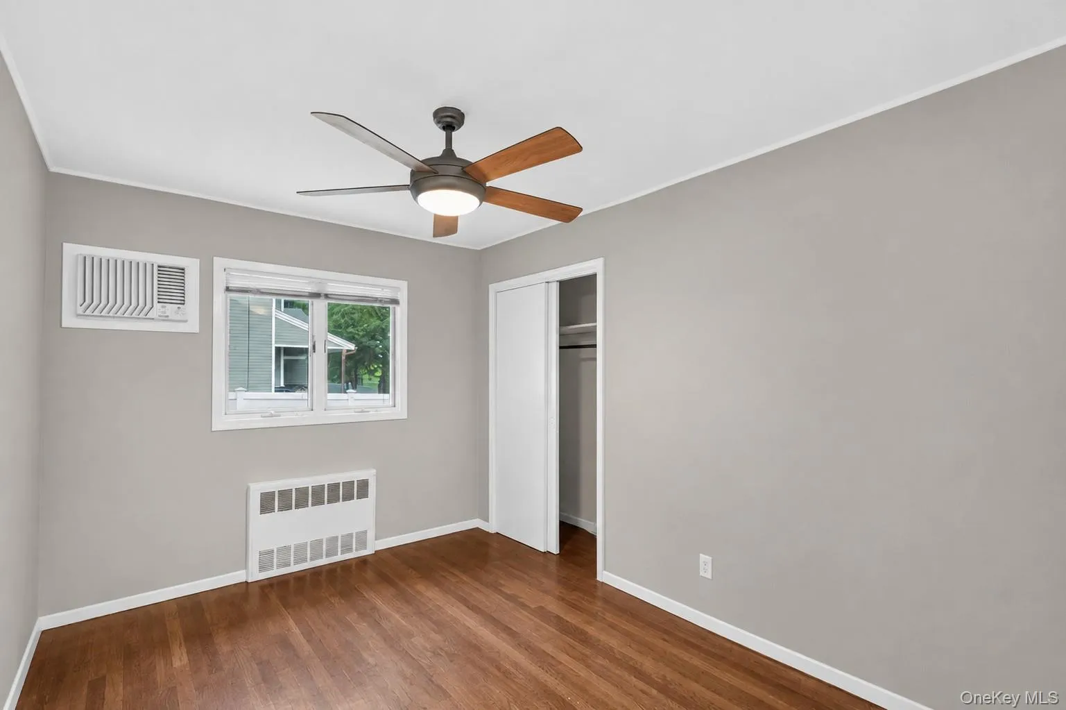 10 Sycamore Road, Glen Cove, NY, 3 Bedrooms Bedrooms, 8 Rooms Rooms,3 BathroomsBathrooms,Residential Lease,For Rent,Sycamore,0,1035040 10 Sycamore Road, Glen Cove, NY, 3 Bedrooms Bedrooms, 8 Rooms Rooms,3 BathroomsBathrooms,Residential Lease,For Rent,Sycamore,0,1035040