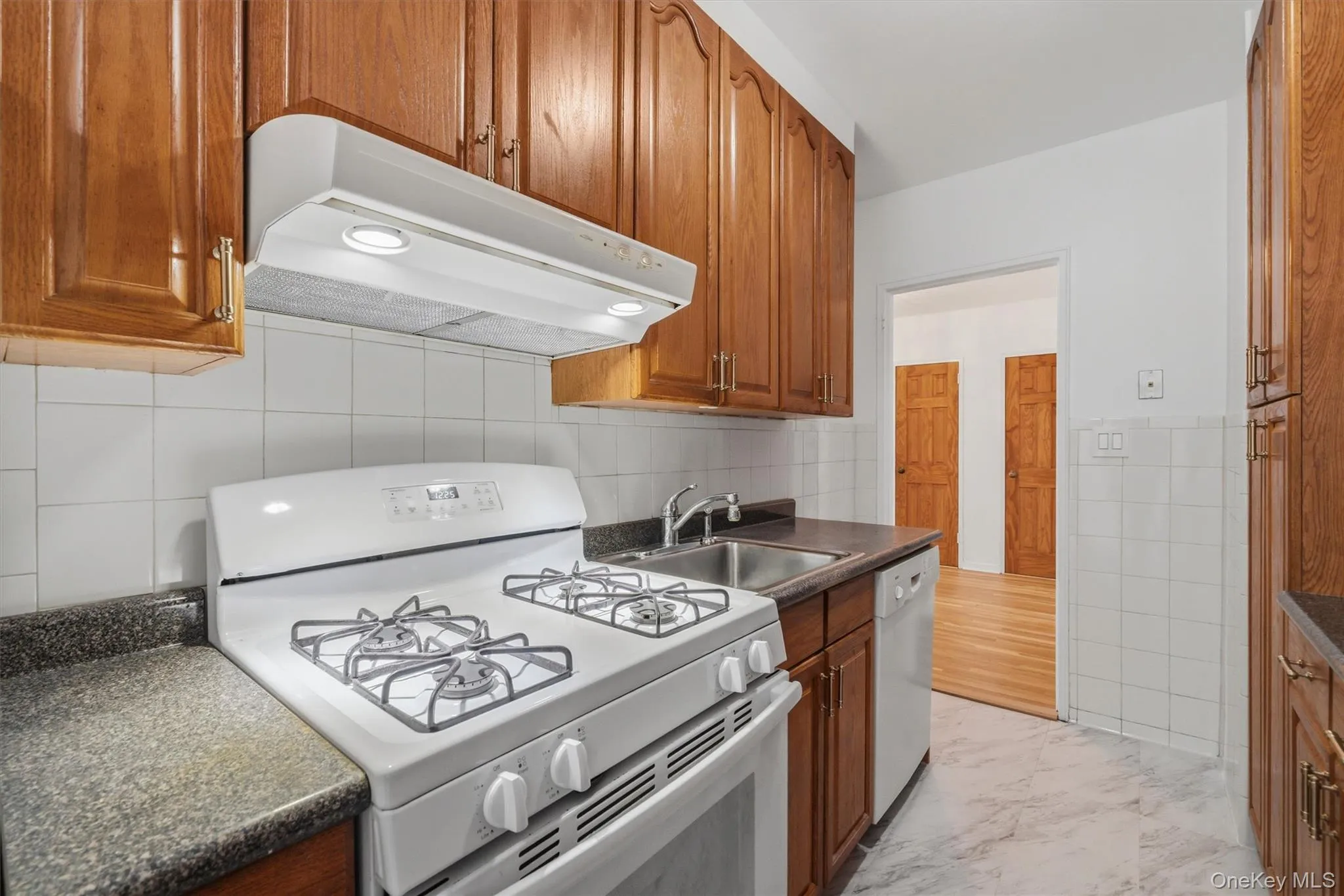 19 Abeel Street, Yonkers, NY, 2 Bedrooms Bedrooms, 5 Rooms Rooms,1 BathroomBathrooms,Residential,For Rent,Abeel,0,1035041 19 Abeel Street, Yonkers, NY, 2 Bedrooms Bedrooms, 5 Rooms Rooms,1 BathroomBathrooms,Residential,For Rent,Abeel,0,1035041