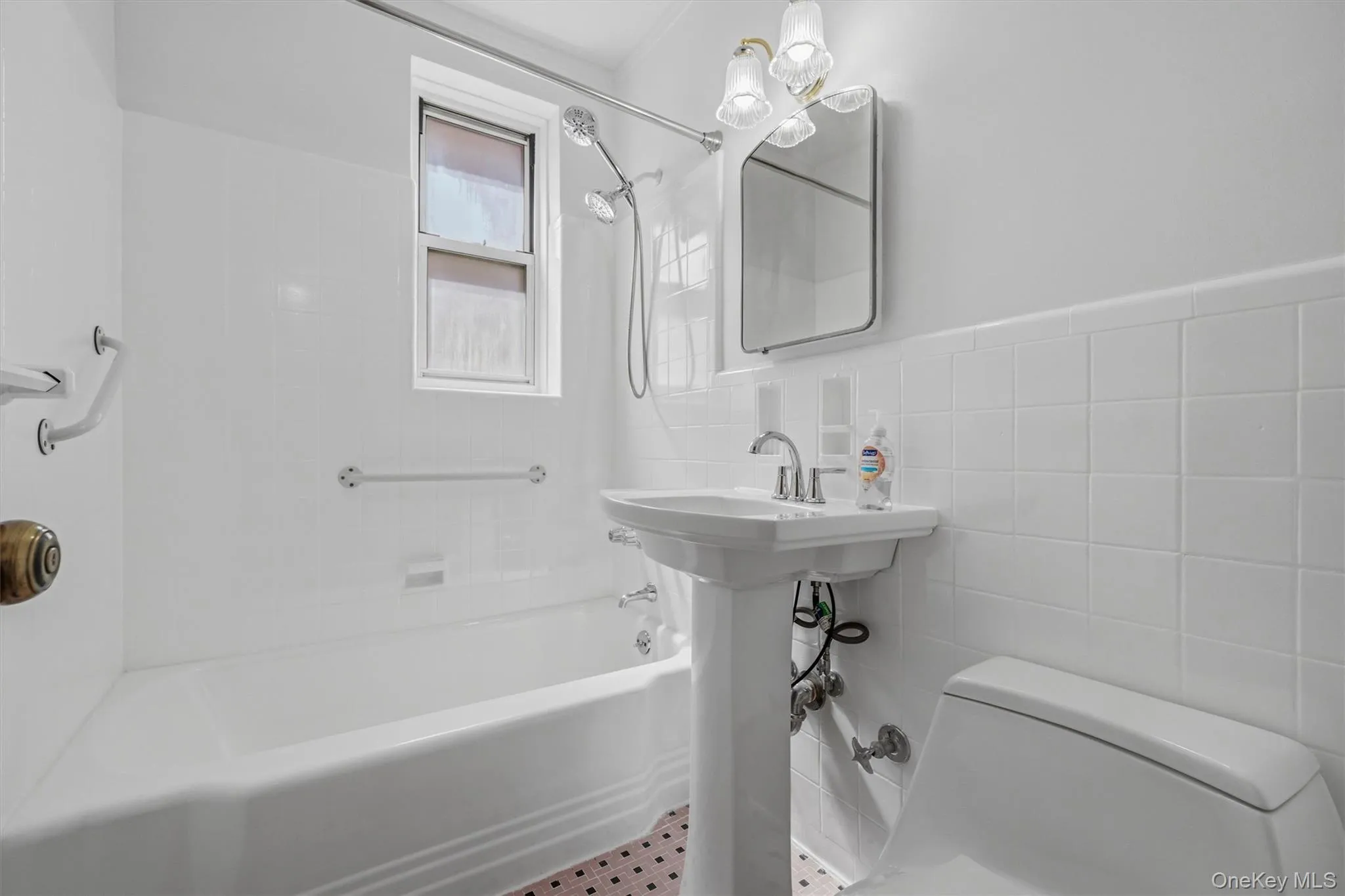 19 Abeel Street, Yonkers, NY, 2 Bedrooms Bedrooms, 5 Rooms Rooms,1 BathroomBathrooms,Residential,For Rent,Abeel,0,1035041 19 Abeel Street, Yonkers, NY, 2 Bedrooms Bedrooms, 5 Rooms Rooms,1 BathroomBathrooms,Residential,For Rent,Abeel,0,1035041