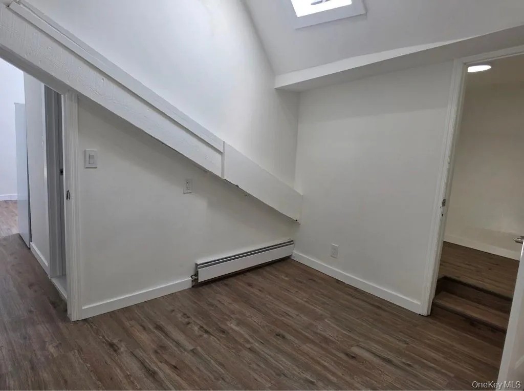 534 State Route 32, Woodbury, NY, 1 Bedroom Bedrooms, 3 Rooms Rooms,1 BathroomBathrooms,Residential Lease,For Rent,State Route 32,0,1035051 534 State Route 32, Woodbury, NY, 1 Bedroom Bedrooms, 3 Rooms Rooms,1 BathroomBathrooms,Residential Lease,For Rent,State Route 32,0,1035051