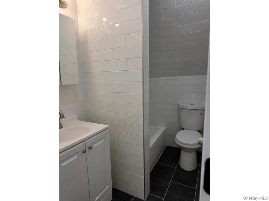 534 State Route 32, Woodbury, NY, 1 Bedroom Bedrooms, 3 Rooms Rooms,1 BathroomBathrooms,Residential Lease,For Rent,State Route 32,0,1035051 534 State Route 32, Woodbury, NY, 1 Bedroom Bedrooms, 3 Rooms Rooms,1 BathroomBathrooms,Residential Lease,For Rent,State Route 32,0,1035051