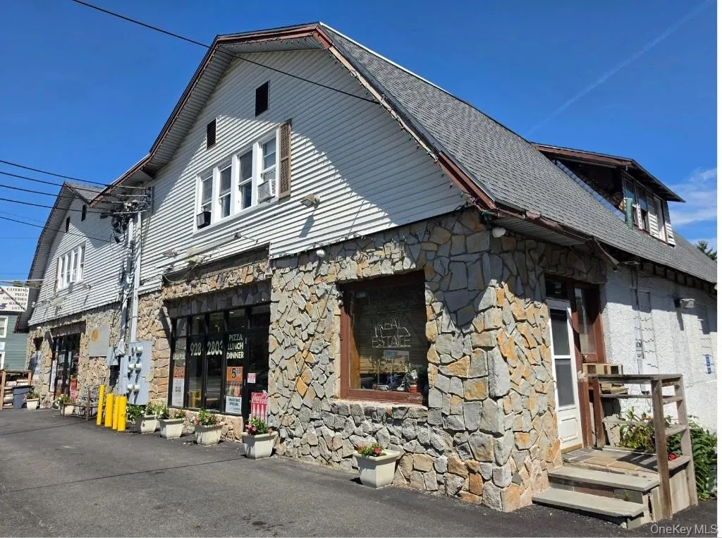 534 State Route 32, Woodbury, NY, 1 Bedroom Bedrooms, 3 Rooms Rooms,1 BathroomBathrooms,Residential Lease,For Rent,State Route 32,0,1035051 534 State Route 32, Woodbury, NY, 1 Bedroom Bedrooms, 3 Rooms Rooms,1 BathroomBathrooms,Residential Lease,For Rent,State Route 32,0,1035051