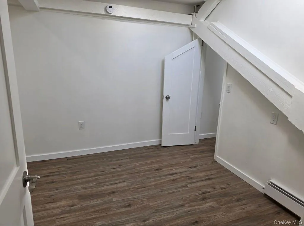 534 State Route 32, Woodbury, NY, 1 Bedroom Bedrooms, 3 Rooms Rooms,1 BathroomBathrooms,Residential Lease,For Rent,State Route 32,0,1035051 534 State Route 32, Woodbury, NY, 1 Bedroom Bedrooms, 3 Rooms Rooms,1 BathroomBathrooms,Residential Lease,For Rent,State Route 32,0,1035051