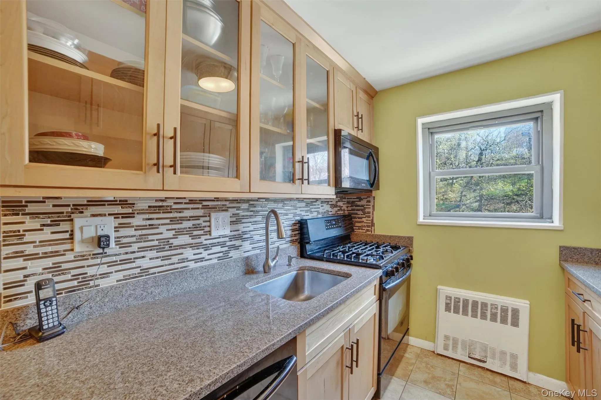 222 Broadway, Yonkers, NY, 1 Bedroom Bedrooms, 4 Rooms Rooms,1 BathroomBathrooms,Residential,For Rent,Broadway,0,1035052 222 Broadway, Yonkers, NY, 1 Bedroom Bedrooms, 4 Rooms Rooms,1 BathroomBathrooms,Residential,For Rent,Broadway,0,1035052