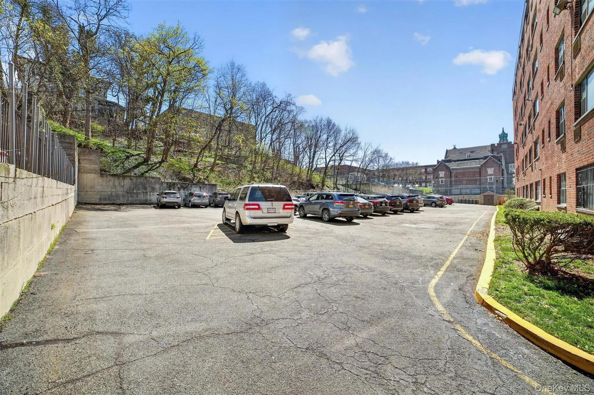 222 Broadway, Yonkers, NY, 1 Bedroom Bedrooms, 4 Rooms Rooms,1 BathroomBathrooms,Residential,For Rent,Broadway,0,1035052 222 Broadway, Yonkers, NY, 1 Bedroom Bedrooms, 4 Rooms Rooms,1 BathroomBathrooms,Residential,For Rent,Broadway,0,1035052