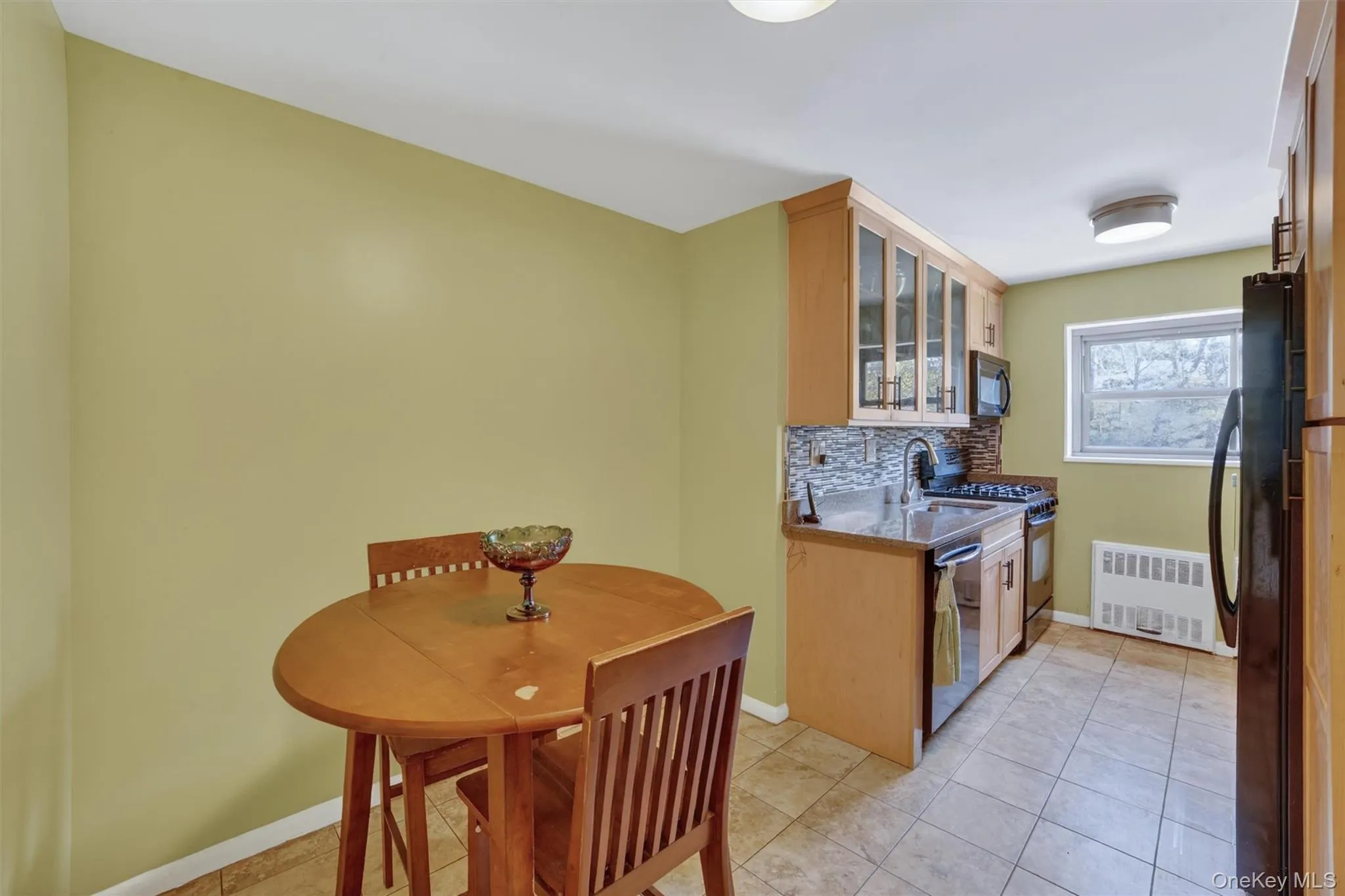 222 Broadway, Yonkers, NY, 1 Bedroom Bedrooms, 4 Rooms Rooms,1 BathroomBathrooms,Residential,For Rent,Broadway,0,1035052 222 Broadway, Yonkers, NY, 1 Bedroom Bedrooms, 4 Rooms Rooms,1 BathroomBathrooms,Residential,For Rent,Broadway,0,1035052