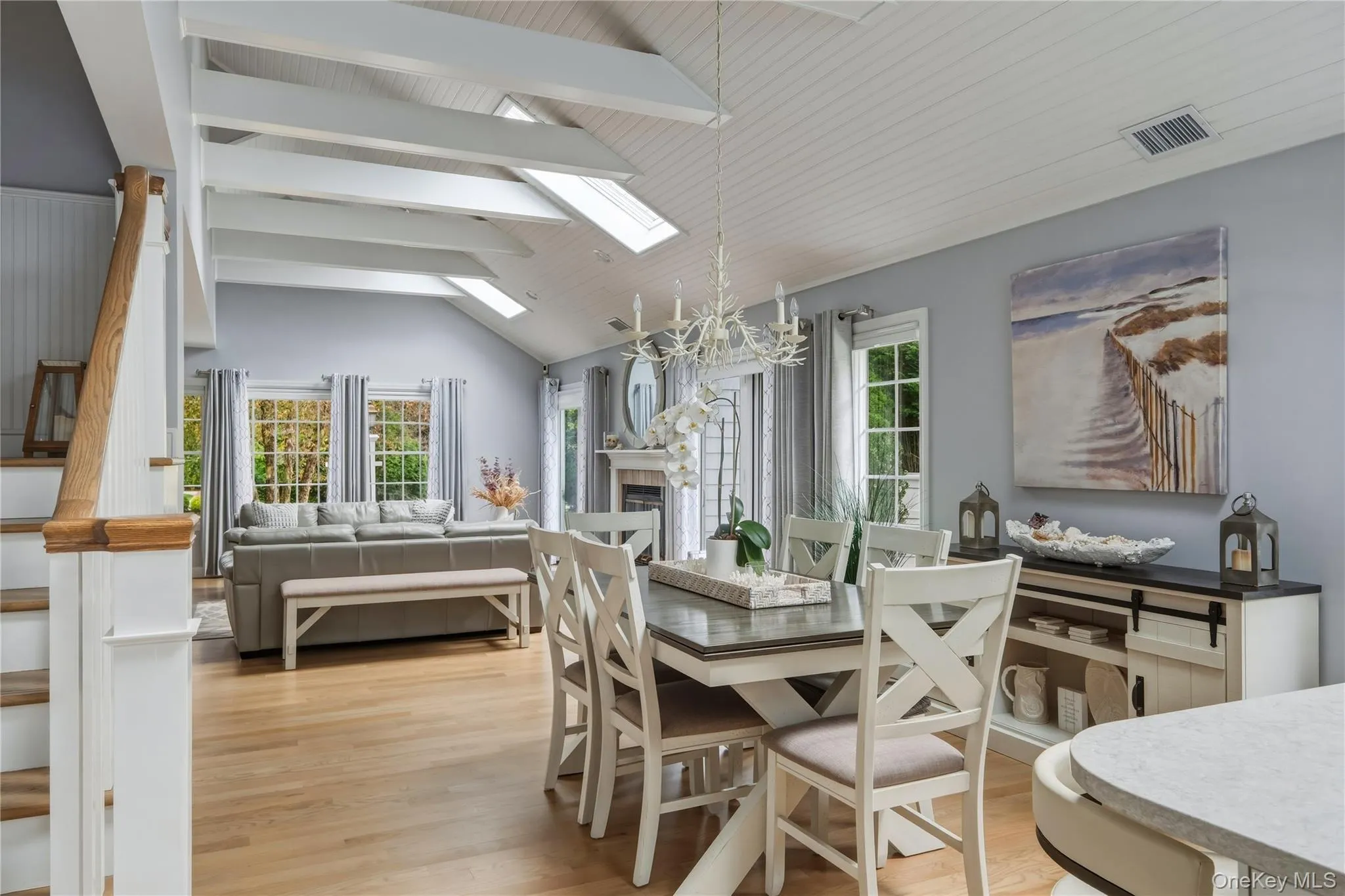5 Juniper Lane, Southampton, NY, 4 Bedrooms Bedrooms, 14 Rooms Rooms,3 BathroomsBathrooms,Residential,For Rent,Juniper,0,1035054 5 Juniper Lane, Southampton, NY, 4 Bedrooms Bedrooms, 14 Rooms Rooms,3 BathroomsBathrooms,Residential,For Rent,Juniper,0,1035054