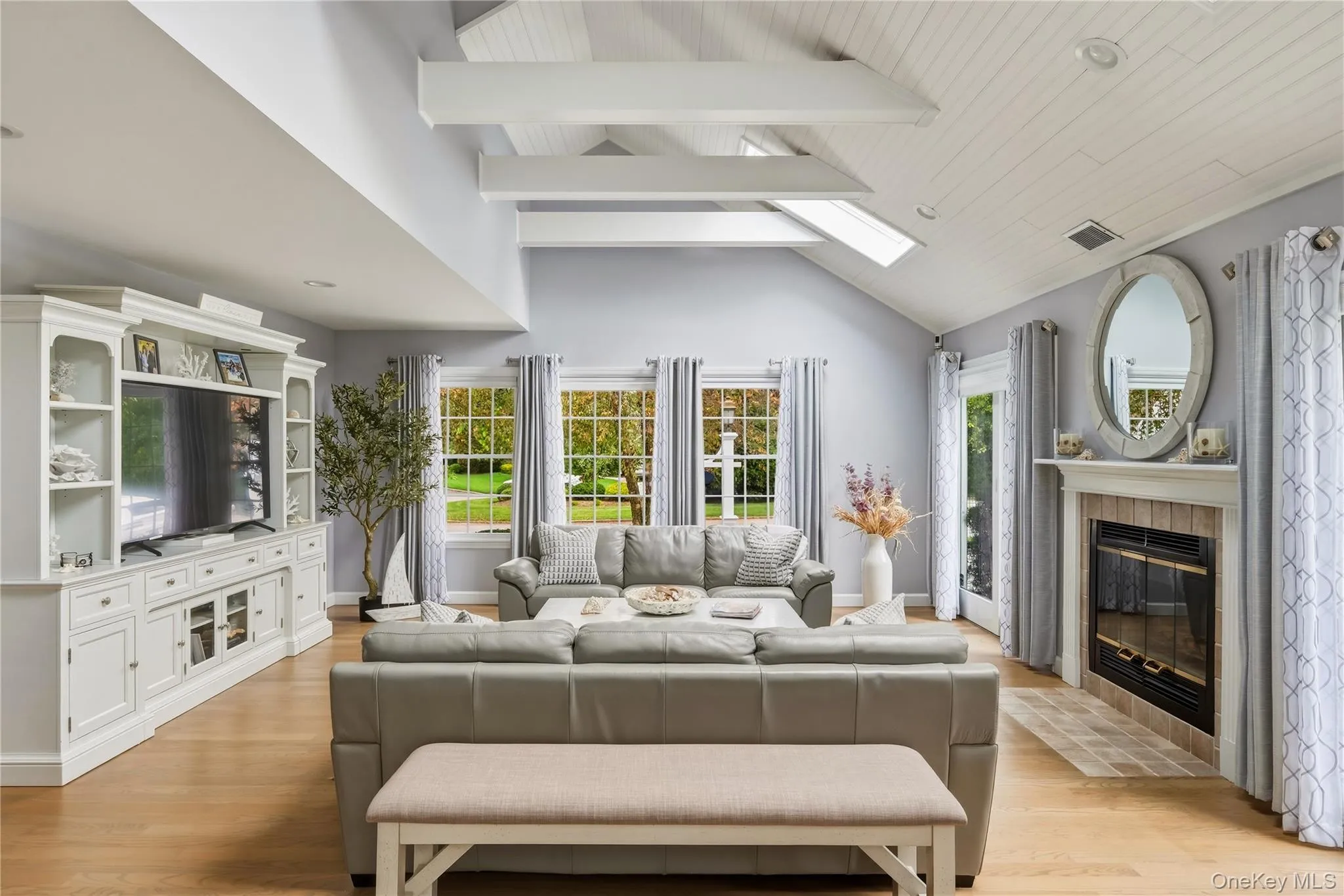 5 Juniper Lane, Southampton, NY, 4 Bedrooms Bedrooms, 14 Rooms Rooms,3 BathroomsBathrooms,Residential,For Rent,Juniper,0,1035054 5 Juniper Lane, Southampton, NY, 4 Bedrooms Bedrooms, 14 Rooms Rooms,3 BathroomsBathrooms,Residential,For Rent,Juniper,0,1035054