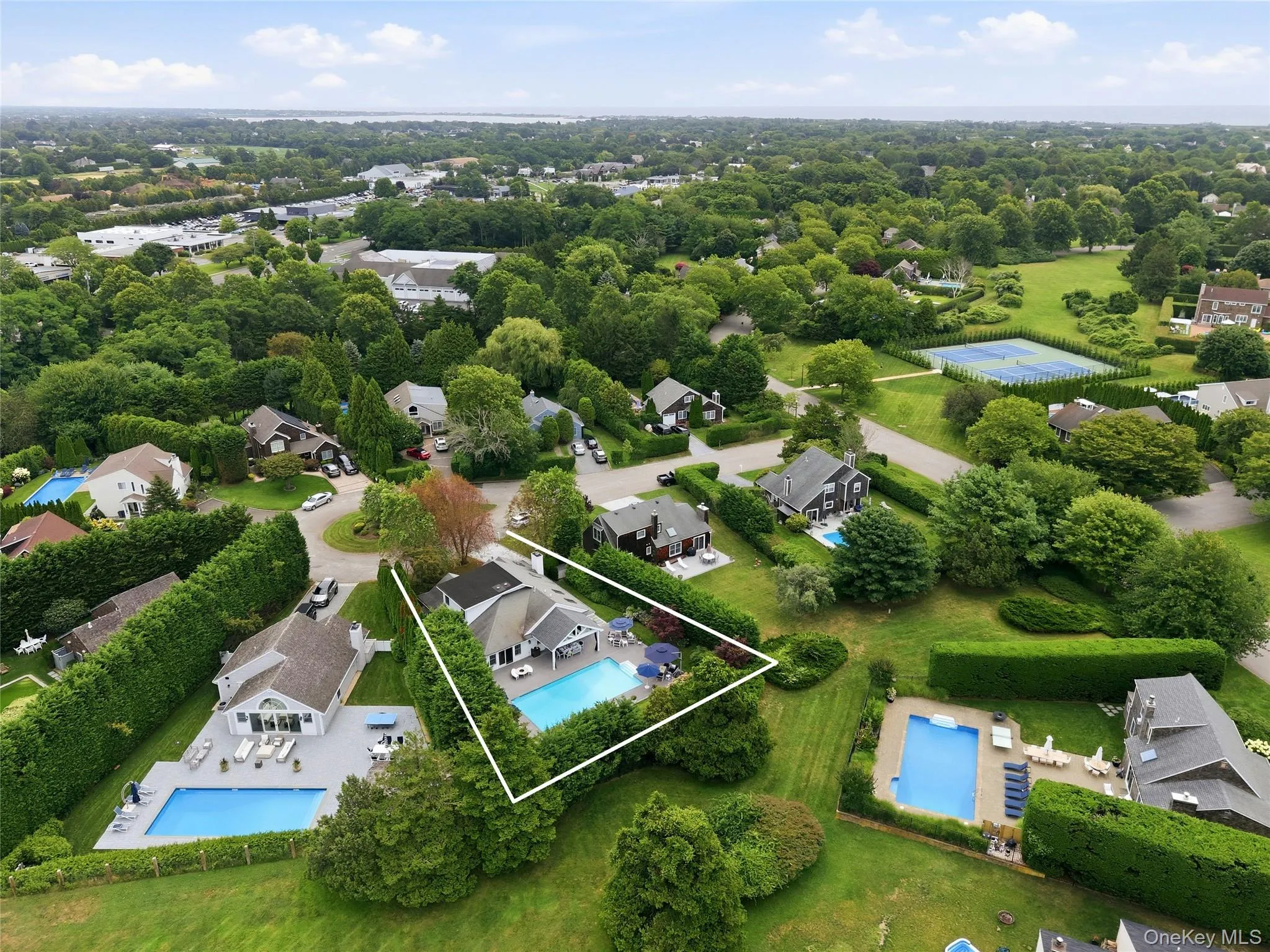 5 Juniper Lane, Southampton, NY, 4 Bedrooms Bedrooms, 14 Rooms Rooms,3 BathroomsBathrooms,Residential,For Rent,Juniper,0,1035054 5 Juniper Lane, Southampton, NY, 4 Bedrooms Bedrooms, 14 Rooms Rooms,3 BathroomsBathrooms,Residential,For Rent,Juniper,0,1035054