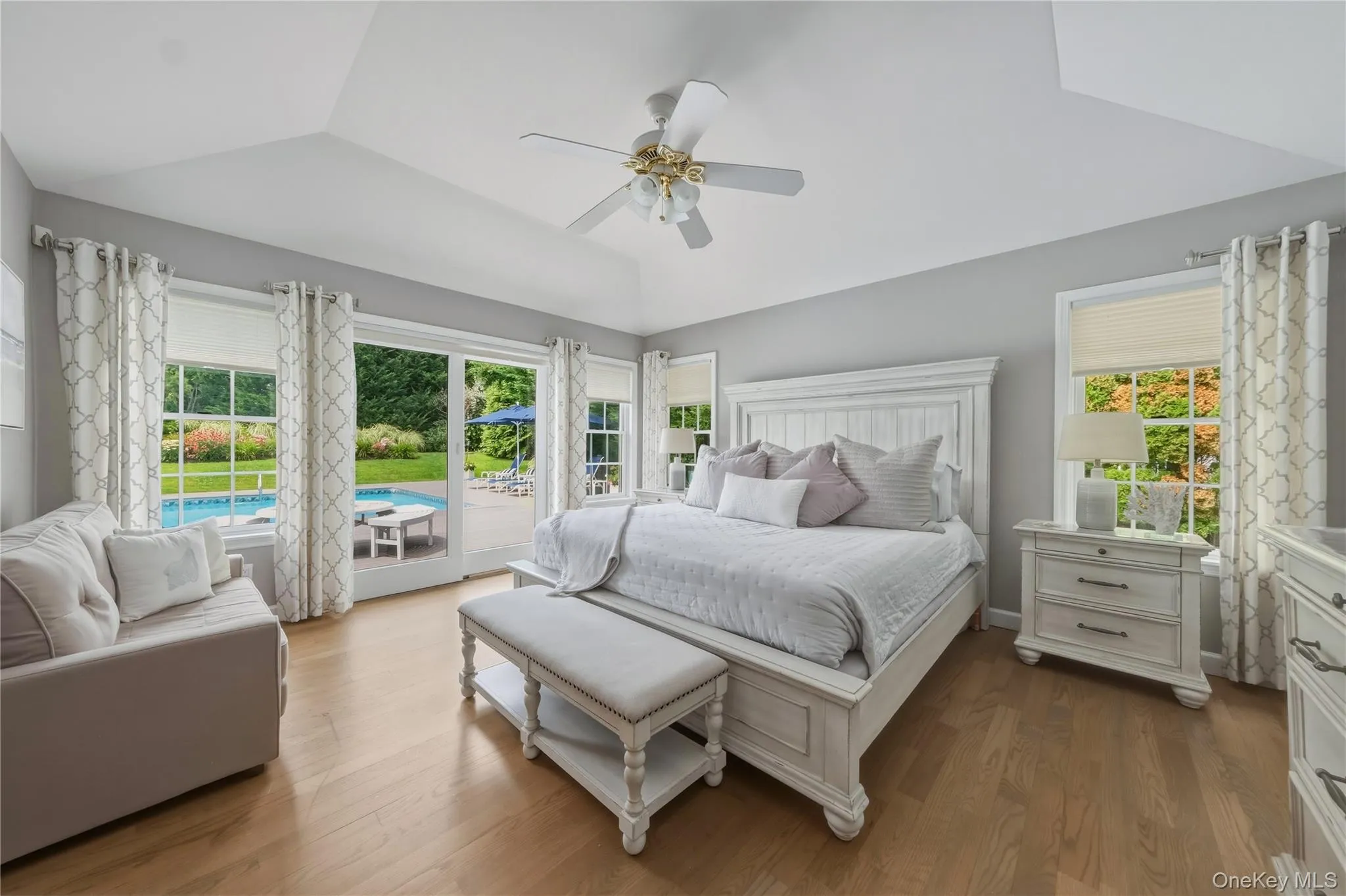 5 Juniper Lane, Southampton, NY, 4 Bedrooms Bedrooms, 14 Rooms Rooms,3 BathroomsBathrooms,Residential,For Rent,Juniper,0,1035054 5 Juniper Lane, Southampton, NY, 4 Bedrooms Bedrooms, 14 Rooms Rooms,3 BathroomsBathrooms,Residential,For Rent,Juniper,0,1035054