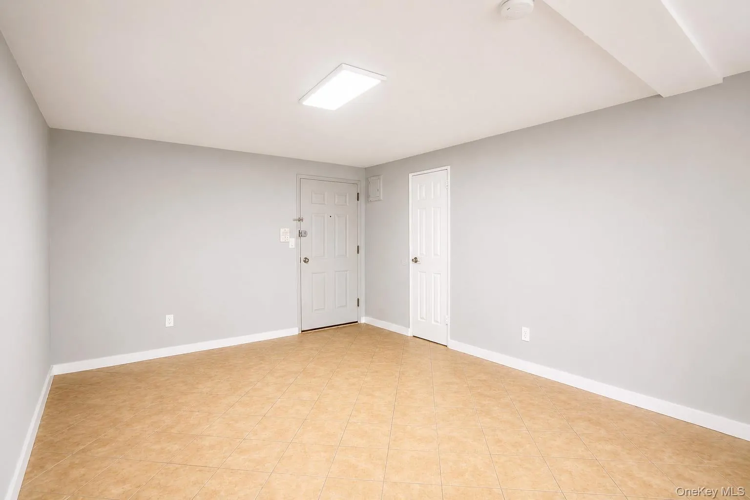 470 Broadway, Long Beach, NY, 3 Rooms Rooms,1 BathroomBathrooms,Residential Lease,For Rent,Broadway,0,1035063 470 Broadway, Long Beach, NY, 3 Rooms Rooms,1 BathroomBathrooms,Residential Lease,For Rent,Broadway,0,1035063