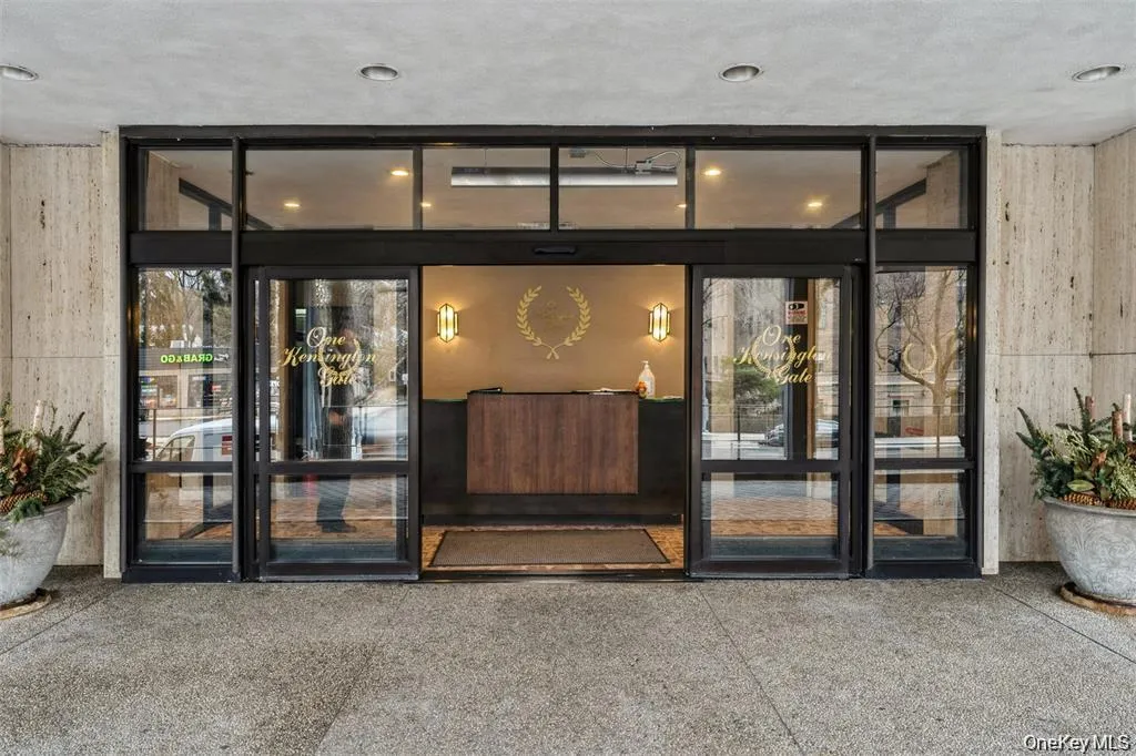 1 Kensington Gate, North Hempstead, NY, 1 Bedroom Bedrooms, 4 Rooms Rooms,1 BathroomBathrooms,Residential,For Rent,Kensington Gate,0,1035065 1 Kensington Gate, North Hempstead, NY, 1 Bedroom Bedrooms, 4 Rooms Rooms,1 BathroomBathrooms,Residential,For Rent,Kensington Gate,0,1035065