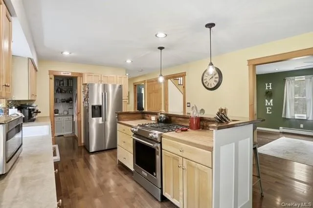 63 Geba Drive, Lumberland, NY, 3 Bedrooms Bedrooms, 8 Rooms Rooms,2 BathroomsBathrooms,Residential,For Rent,Geba,0,1035069 63 Geba Drive, Lumberland, NY, 3 Bedrooms Bedrooms, 8 Rooms Rooms,2 BathroomsBathrooms,Residential,For Rent,Geba,0,1035069