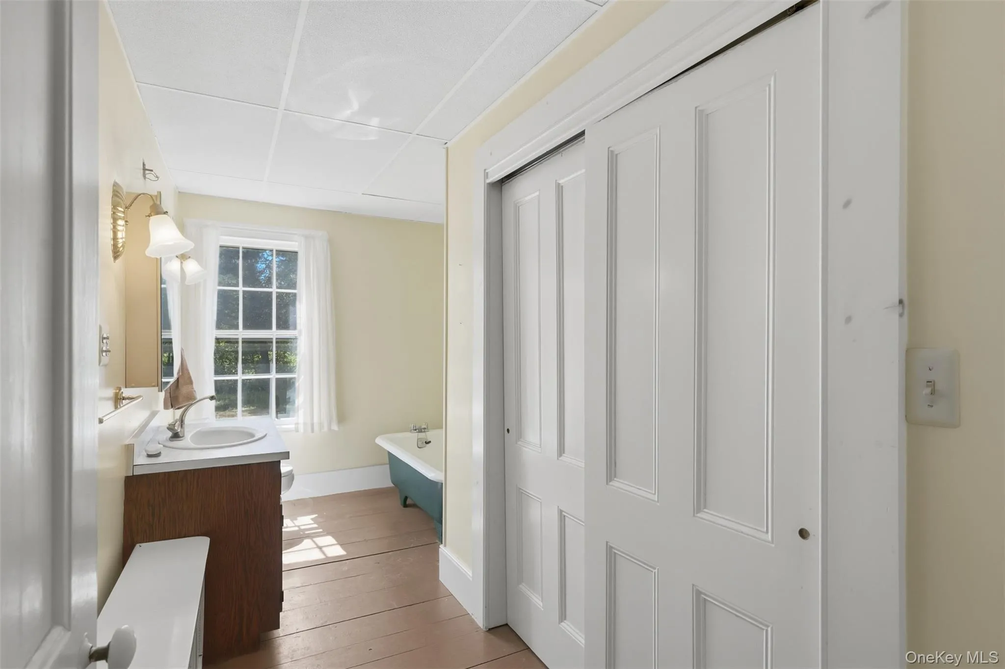 118 Ridge Drive, Mount Hope, NY, 4 Bedrooms Bedrooms, 13 Rooms Rooms,3 BathroomsBathrooms,Residential,For Rent,Ridge,0,1035070 118 Ridge Drive, Mount Hope, NY, 4 Bedrooms Bedrooms, 13 Rooms Rooms,3 BathroomsBathrooms,Residential,For Rent,Ridge,0,1035070