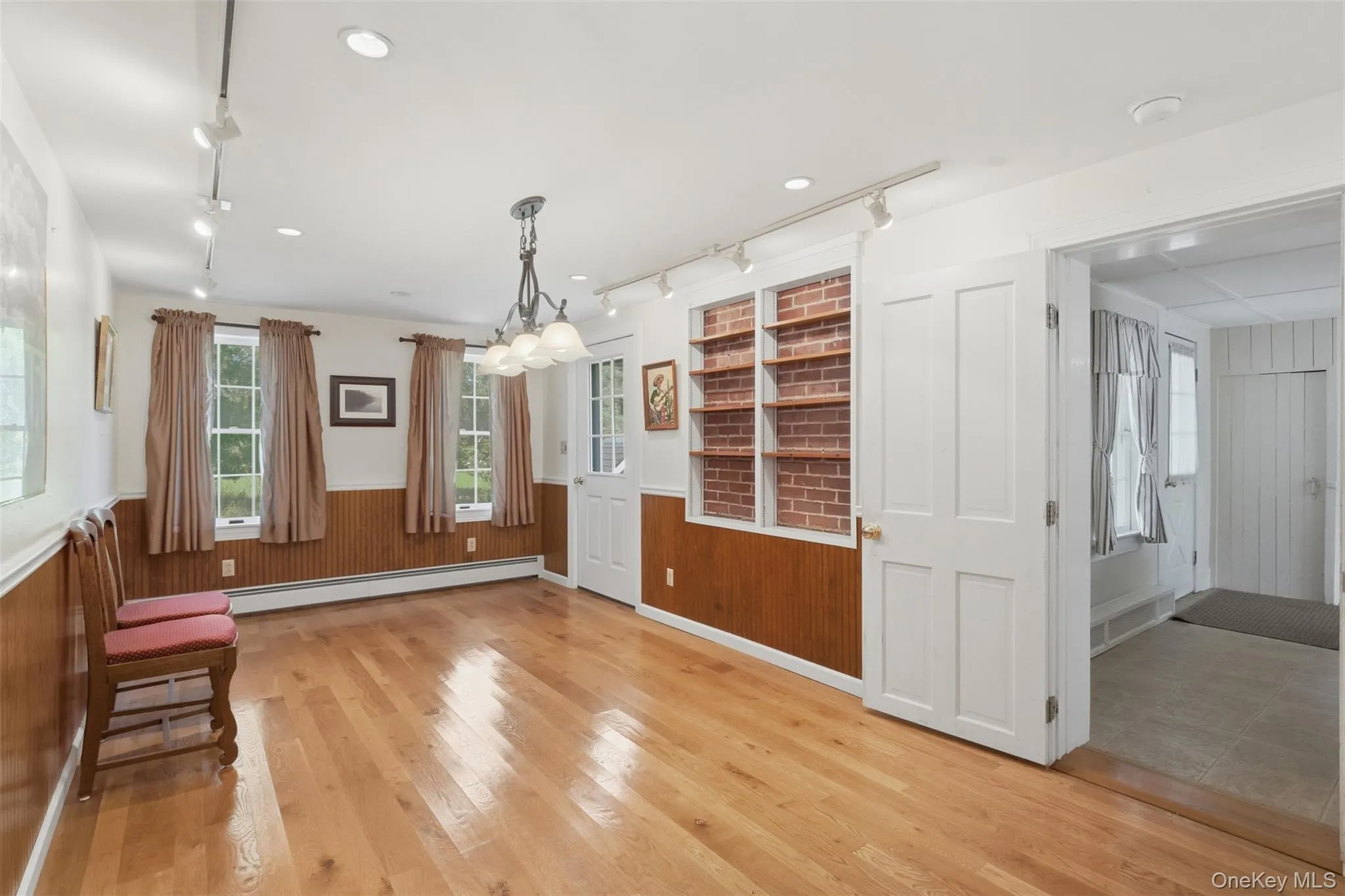 118 Ridge Drive, Mount Hope, NY, 4 Bedrooms Bedrooms, 13 Rooms Rooms,3 BathroomsBathrooms,Residential,For Rent,Ridge,0,1035070 118 Ridge Drive, Mount Hope, NY, 4 Bedrooms Bedrooms, 13 Rooms Rooms,3 BathroomsBathrooms,Residential,For Rent,Ridge,0,1035070