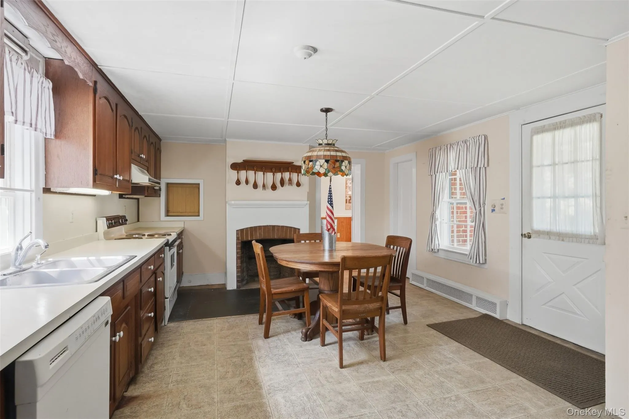 118 Ridge Drive, Mount Hope, NY, 4 Bedrooms Bedrooms, 13 Rooms Rooms,3 BathroomsBathrooms,Residential,For Rent,Ridge,0,1035070 118 Ridge Drive, Mount Hope, NY, 4 Bedrooms Bedrooms, 13 Rooms Rooms,3 BathroomsBathrooms,Residential,For Rent,Ridge,0,1035070