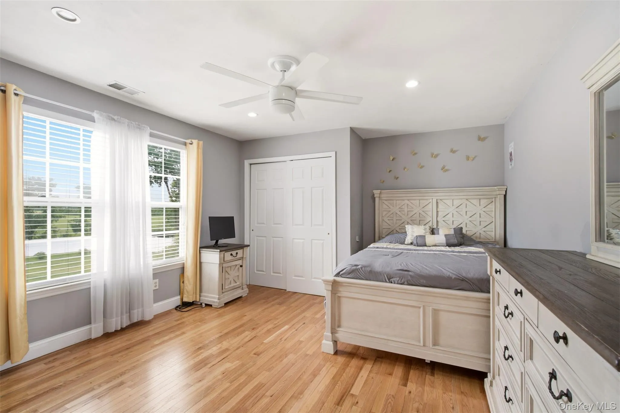 2 Sherwood Drive, Brookhaven, NY, 5 Bedrooms Bedrooms, 9 Rooms Rooms,3 BathroomsBathrooms,Residential,For Rent,Sherwood,0,1035071 2 Sherwood Drive, Brookhaven, NY, 5 Bedrooms Bedrooms, 9 Rooms Rooms,3 BathroomsBathrooms,Residential,For Rent,Sherwood,0,1035071