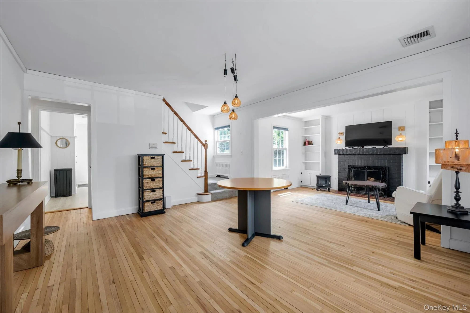 22 Harbor Road, North Hempstead, NY, 3 Bedrooms Bedrooms, 5 Rooms Rooms,2 BathroomsBathrooms,Residential Lease,For Rent,Harbor,0,1035073 22 Harbor Road, North Hempstead, NY, 3 Bedrooms Bedrooms, 5 Rooms Rooms,2 BathroomsBathrooms,Residential Lease,For Rent,Harbor,0,1035073