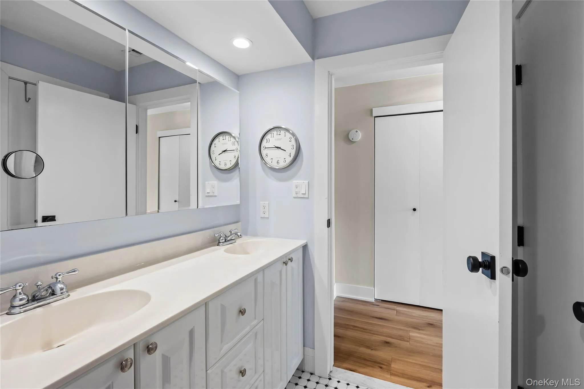 416 Lindsay Lane, Brookhaven, NY, 2 Bedrooms Bedrooms, 5 Rooms Rooms,2 BathroomsBathrooms,Residential,For Rent,Lindsay,0,1035076 416 Lindsay Lane, Brookhaven, NY, 2 Bedrooms Bedrooms, 5 Rooms Rooms,2 BathroomsBathrooms,Residential,For Rent,Lindsay,0,1035076