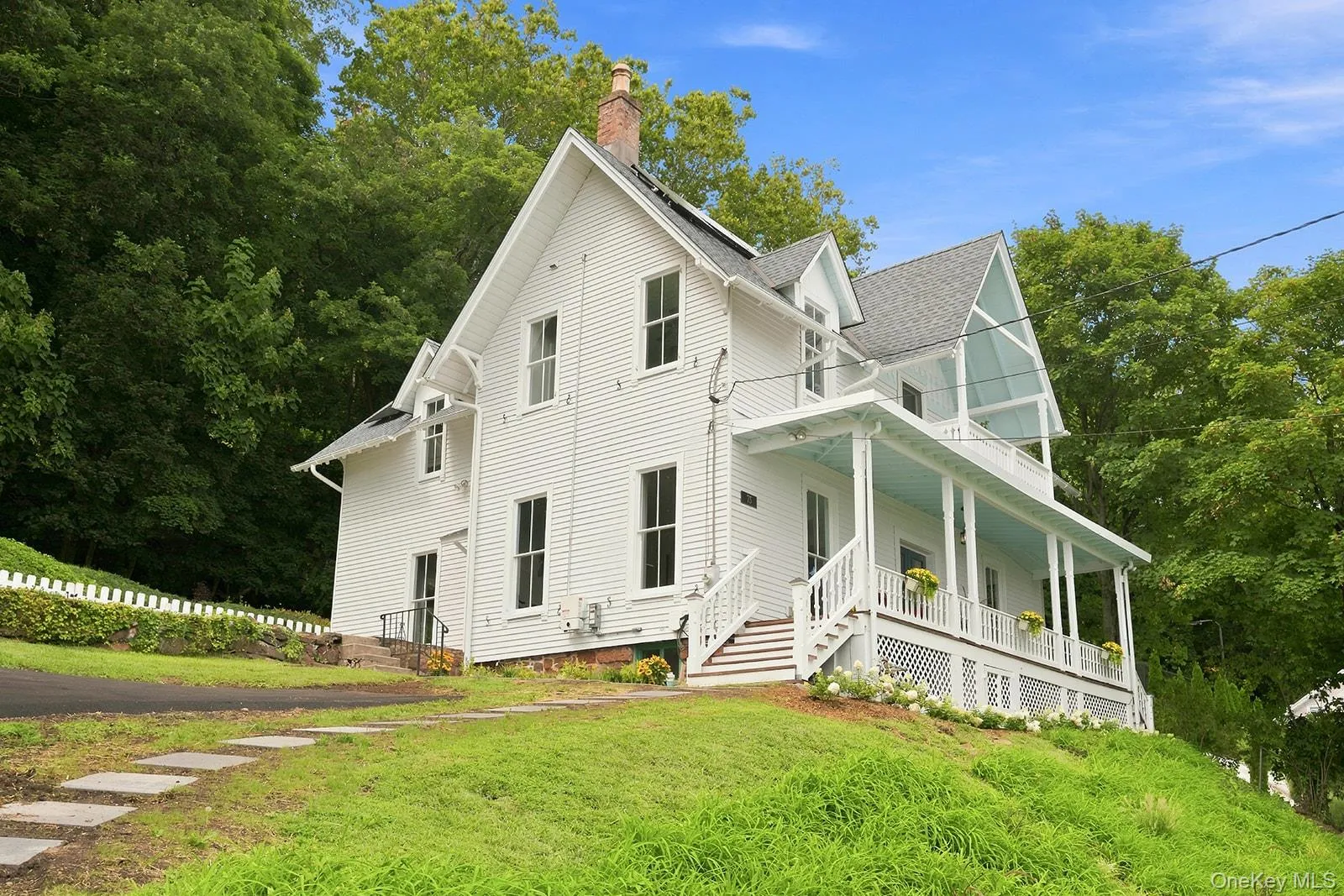 75 River Road, Orangetown, NY, 4 Bedrooms Bedrooms, 8 Rooms Rooms,1 BathroomBathrooms,Residential,For Rent,River,0,1035077 75 River Road, Orangetown, NY, 4 Bedrooms Bedrooms, 8 Rooms Rooms,1 BathroomBathrooms,Residential,For Rent,River,0,1035077