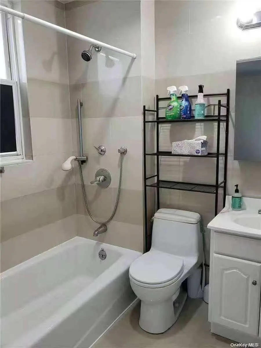 36-41 169th Street, New York, NY, 2 Bedrooms Bedrooms, 5 Rooms Rooms,2 BathroomsBathrooms,Residential,For Rent,169th,0,1035079 36-41 169th Street, New York, NY, 2 Bedrooms Bedrooms, 5 Rooms Rooms,2 BathroomsBathrooms,Residential,For Rent,169th,0,1035079