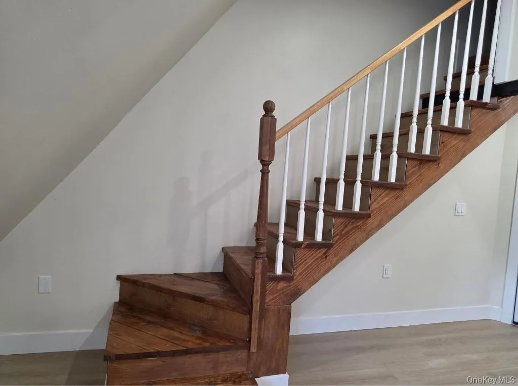 534 State Route 32, Woodbury, NY, 1 Room Rooms,1 BathroomBathrooms,Residential Lease,For Rent,State Route 32,0,1035084 534 State Route 32, Woodbury, NY, 1 Room Rooms,1 BathroomBathrooms,Residential Lease,For Rent,State Route 32,0,1035084