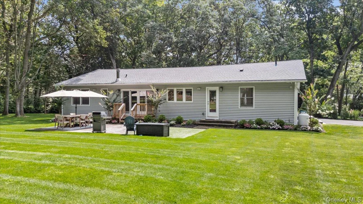 23 Overlook Drive, Oyster Bay, NY, 4 Bedrooms Bedrooms, 8 Rooms Rooms,2 BathroomsBathrooms,Residential,For Rent,Overlook,0,1035088 23 Overlook Drive, Oyster Bay, NY, 4 Bedrooms Bedrooms, 8 Rooms Rooms,2 BathroomsBathrooms,Residential,For Rent,Overlook,0,1035088